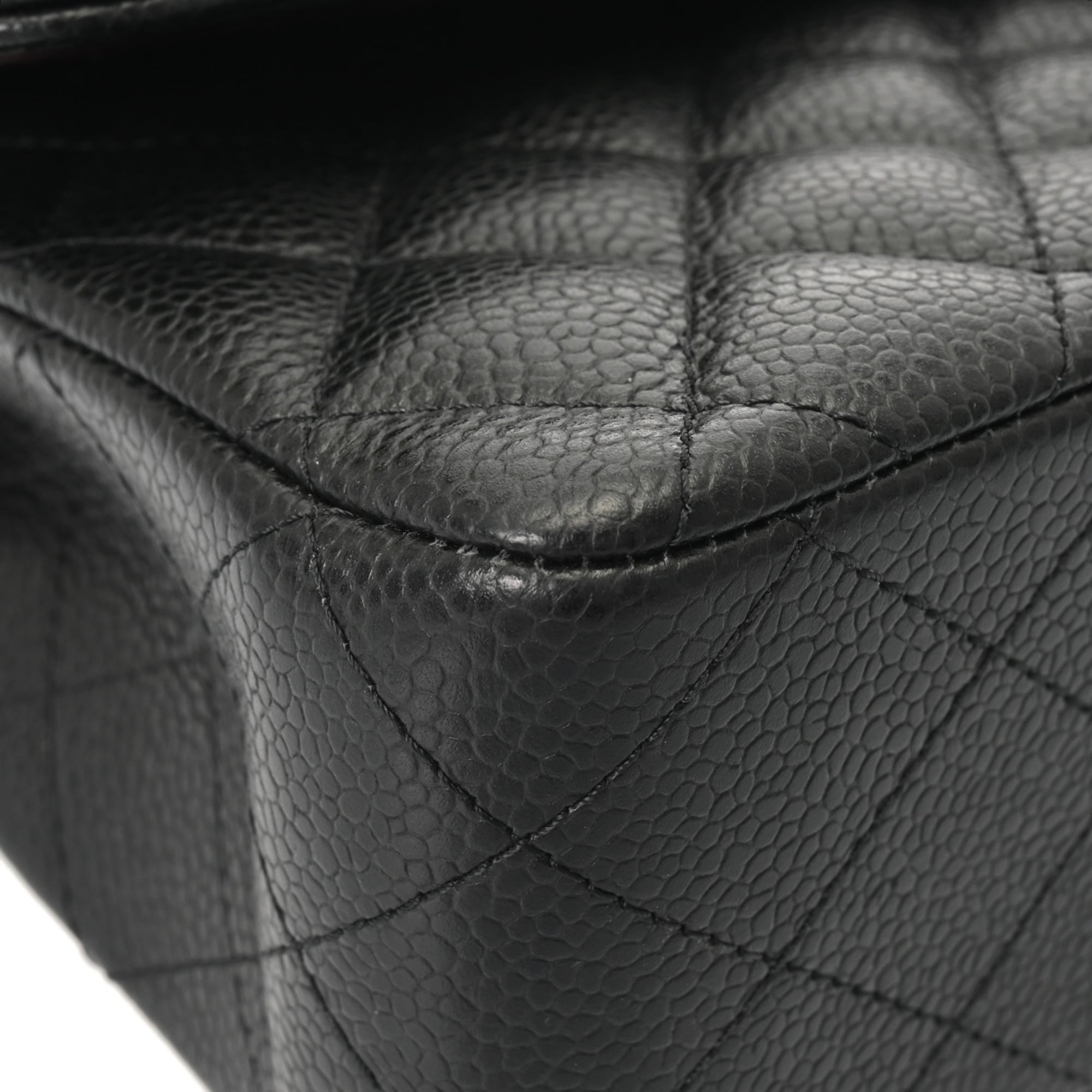 Chanel Black Grained Calfskin Shoulder Bag (Pre-Owned)