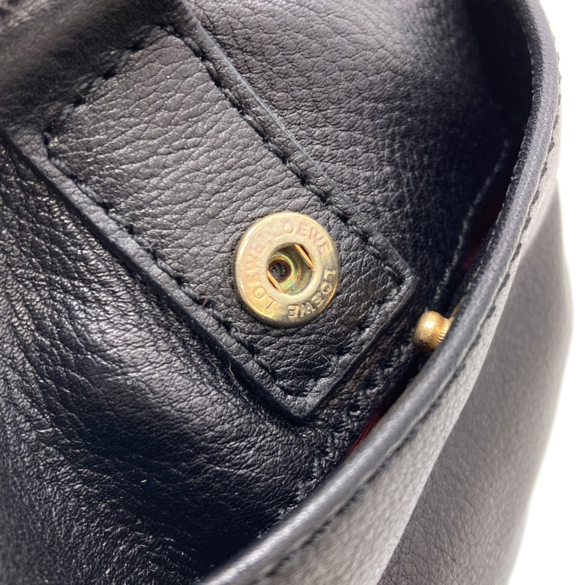 Loewe Amazona Black Leather Handbag (Pre-Owned)