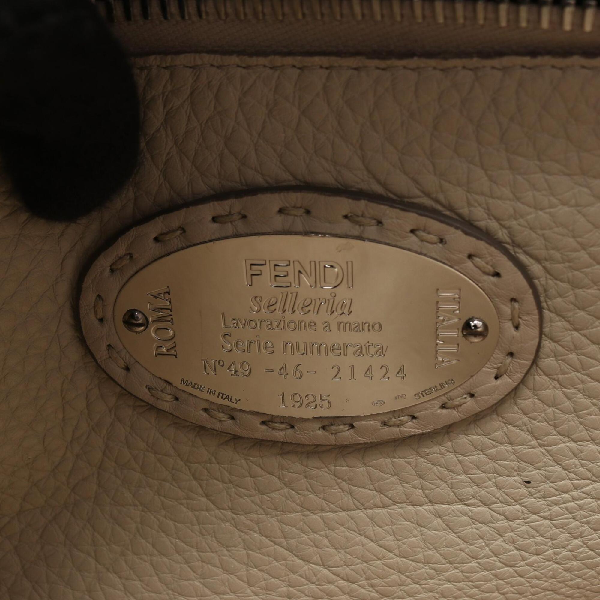 Fendi Gray Leather Handbag (Pre-Owned)
