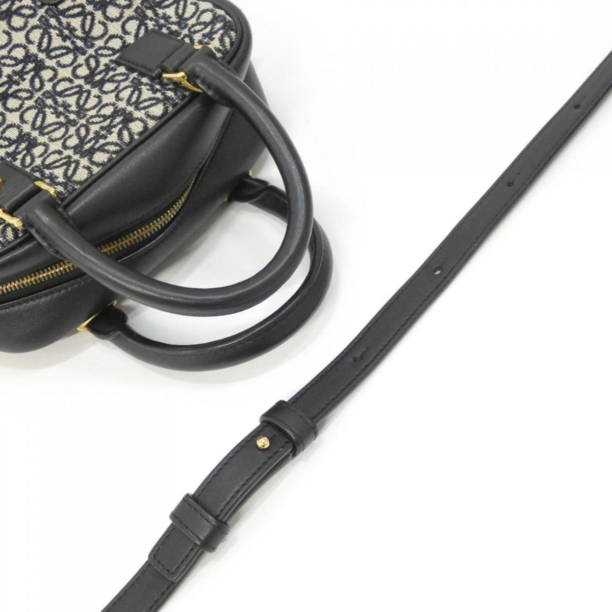 Loewe Amazona Black Navy Canvas Leather Handbag (Pre-Owned)