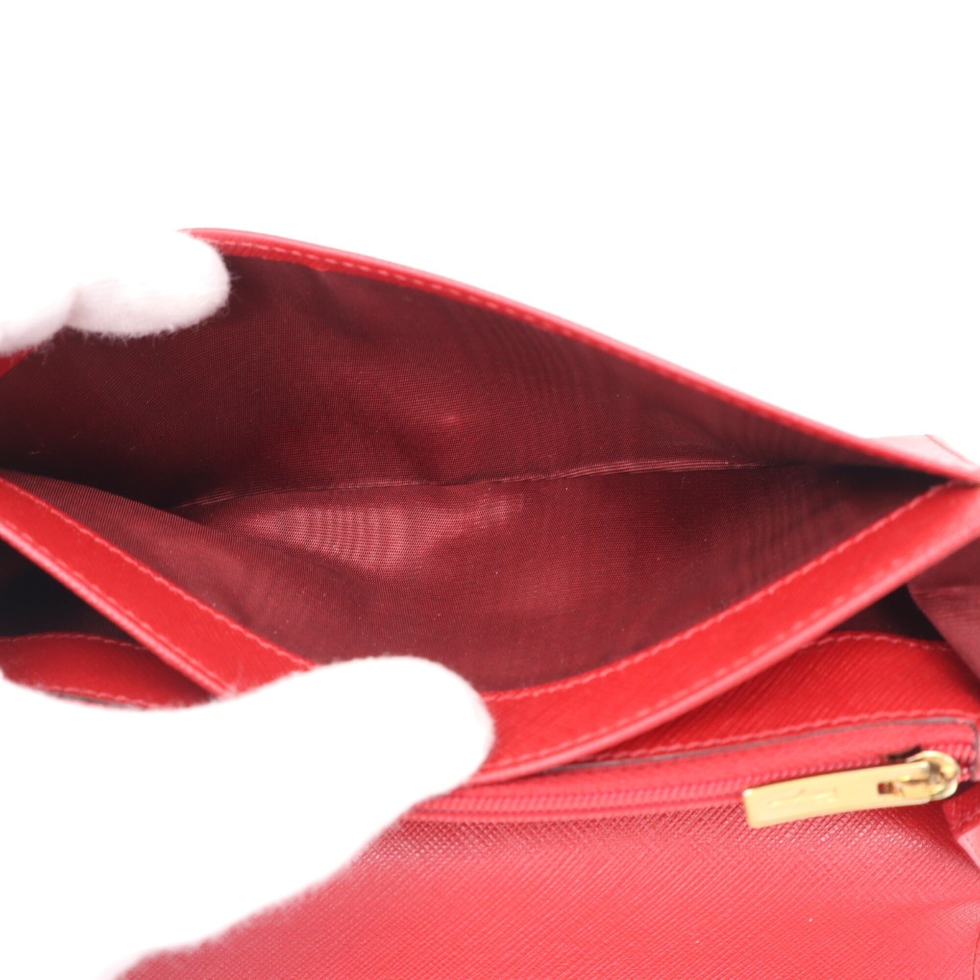 Salvatore Ferragamo Red Color Leather Long Wallet (Bi-Fold) (Pre-Owned)