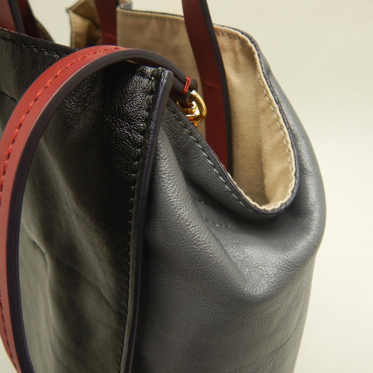 Marni Black Gray Tote Bag (Pre-Owned)