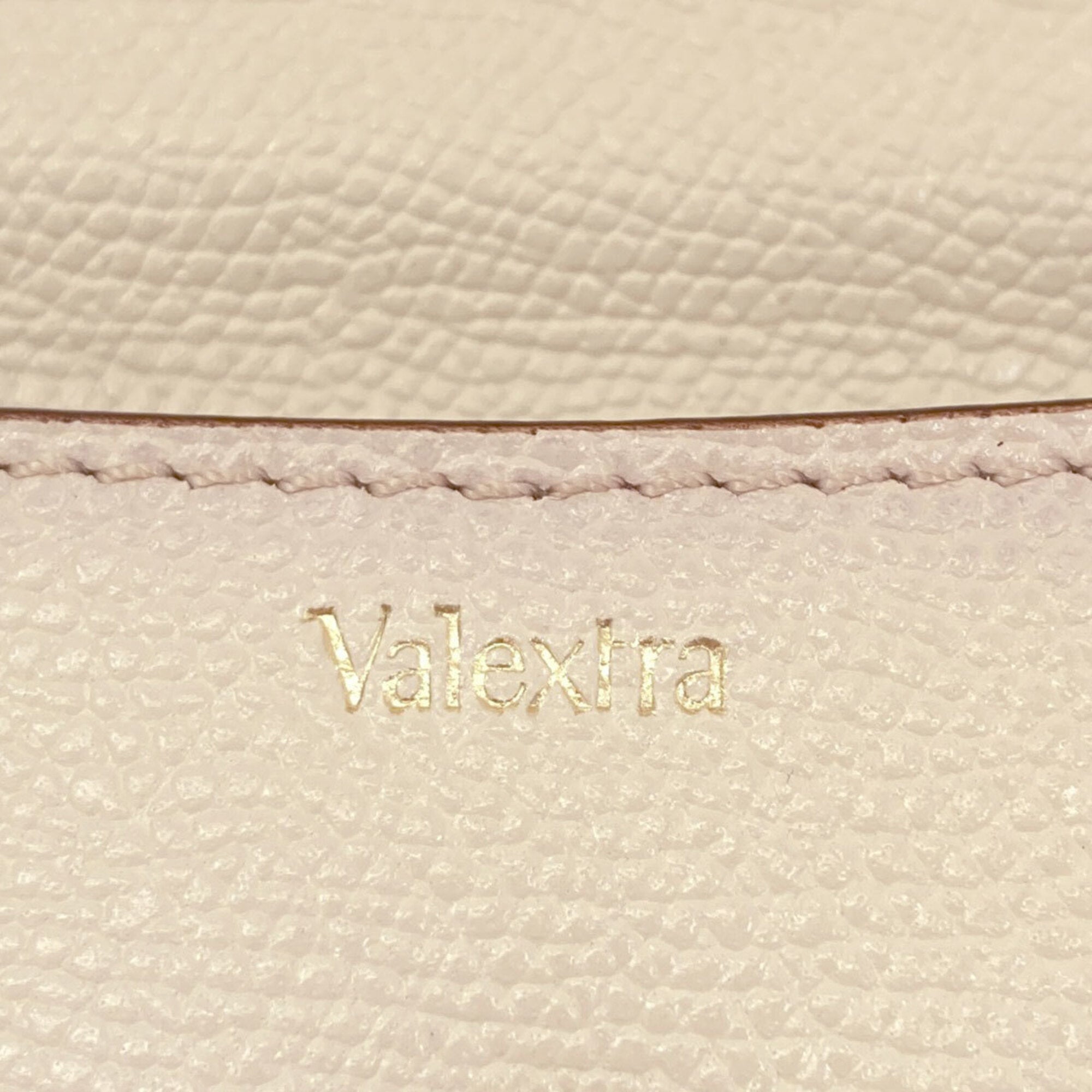 Valextra White Leather Clutch Bag (Pre-Owned)