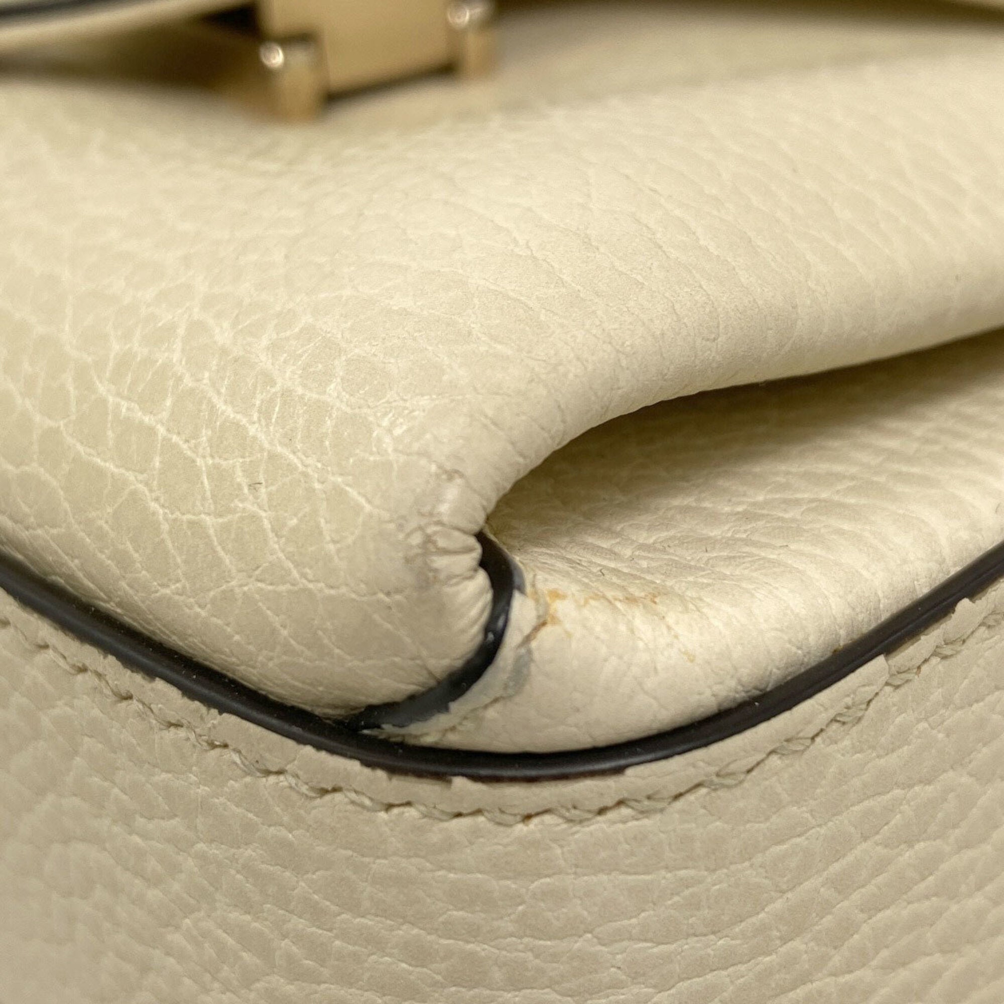Gucci Ivory Leather Shoulder Bag (Pre-Owned)