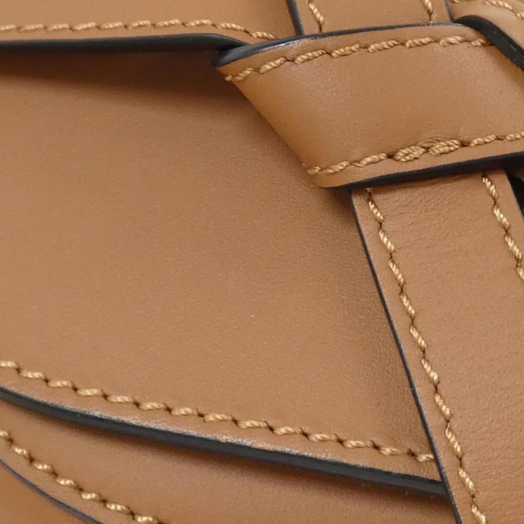 Loewe Beige Leather Shoulder Bag (Pre-Owned)