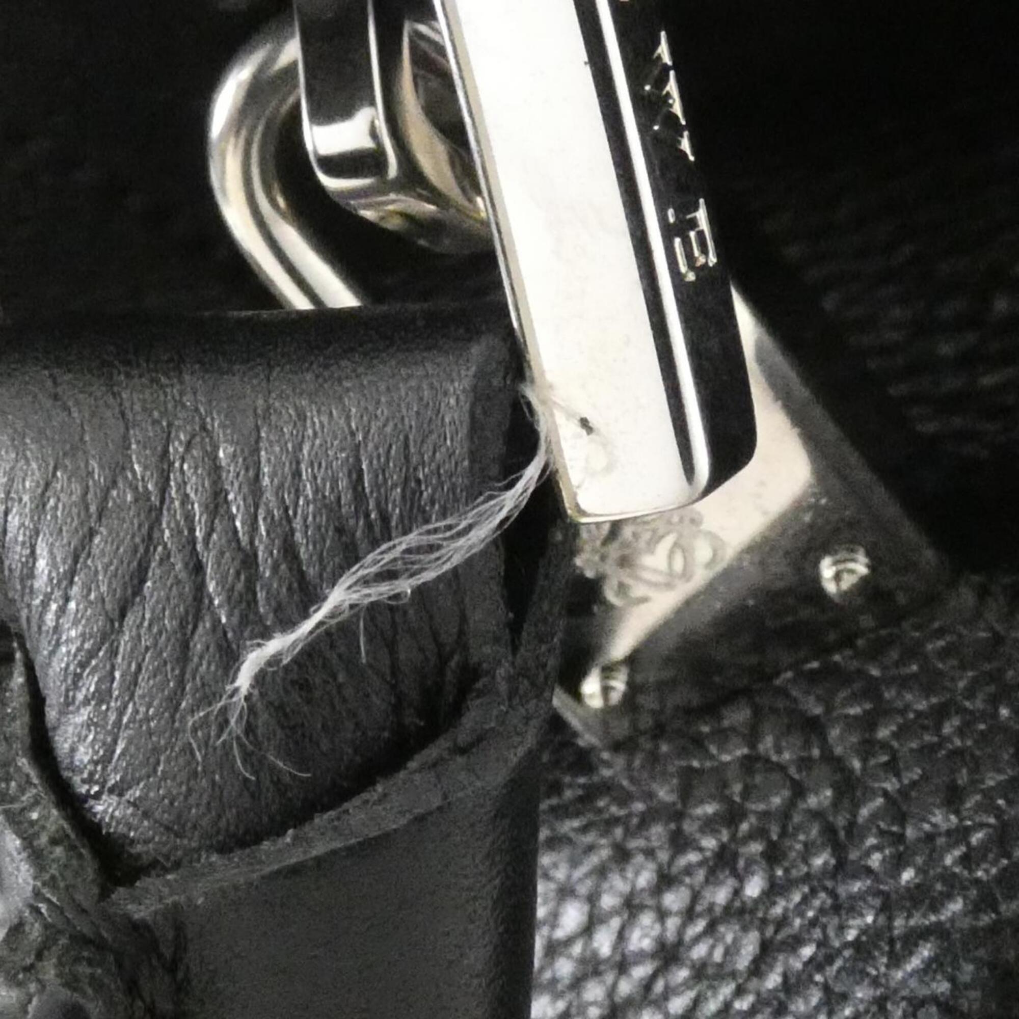 Loewe Black Leather Handbag (Pre-Owned)