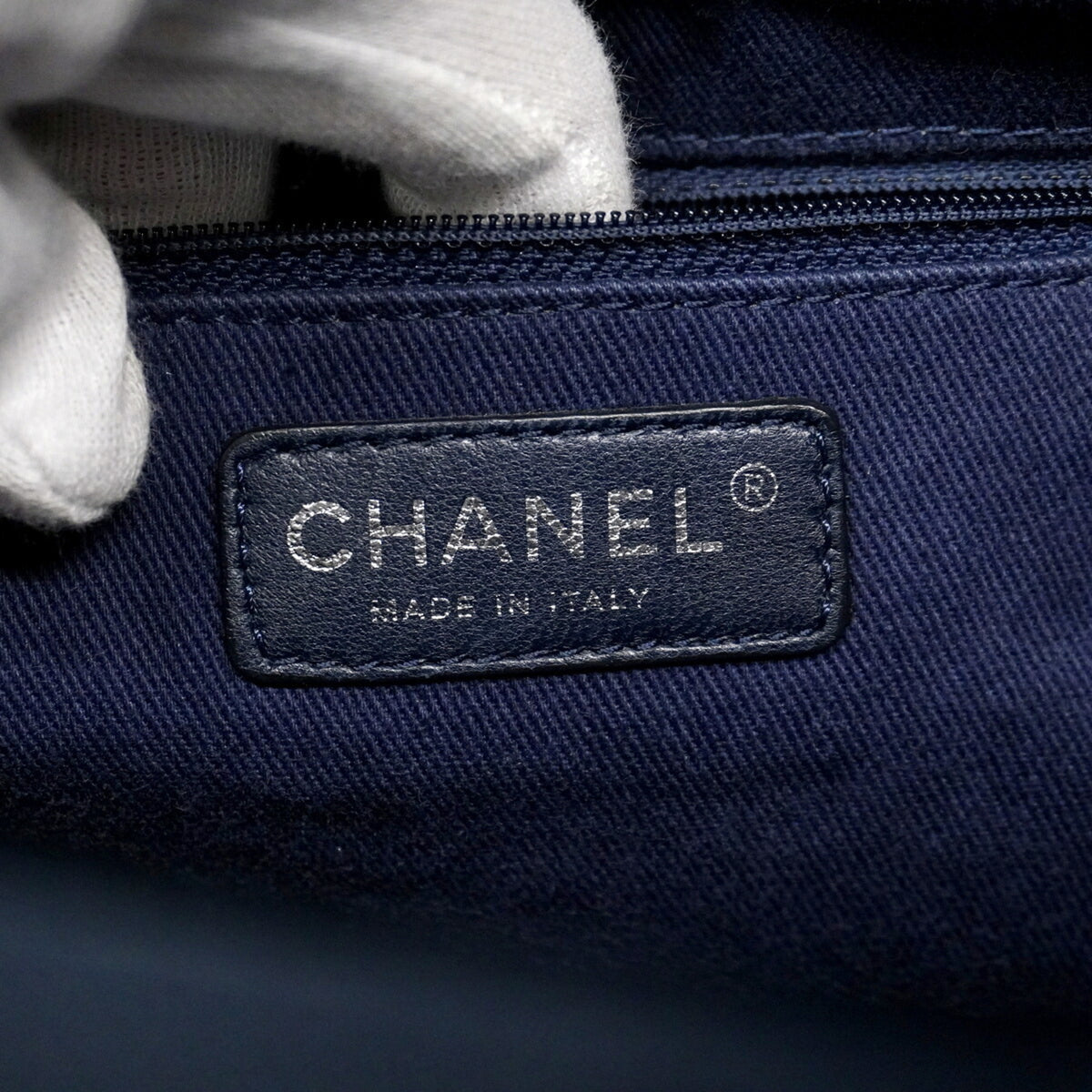 Chanel Navy Canvas Tote Bag (Pre-Owned)
