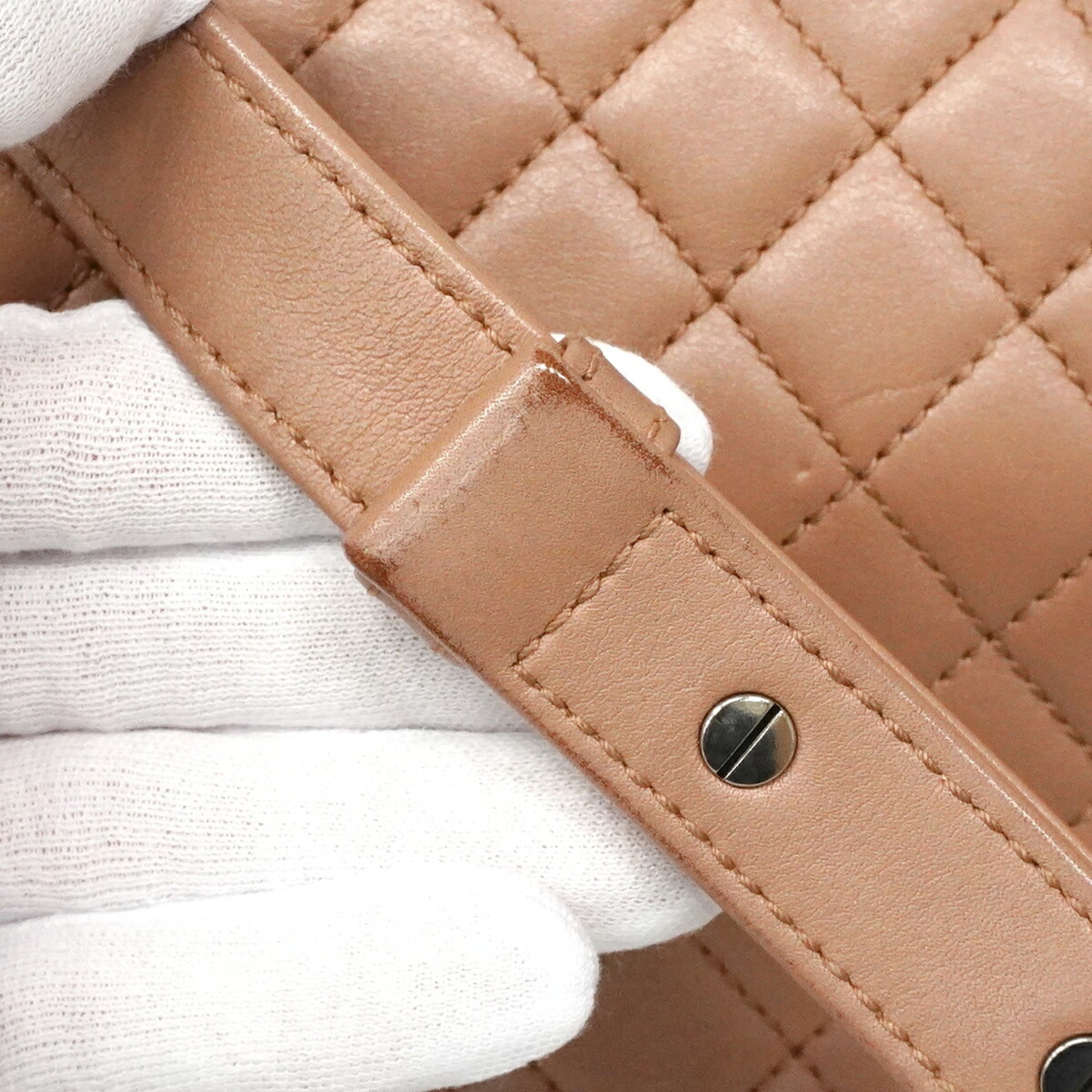 Chanel Pink Leather Shoulder Bag (Pre-Owned)