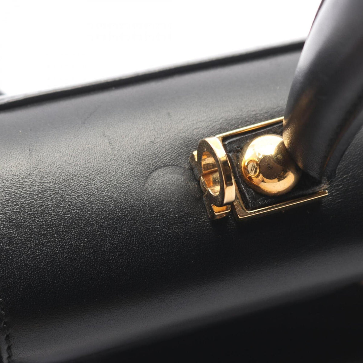Salvatore Ferragamo Black Leather Handbag (Pre-Owned)