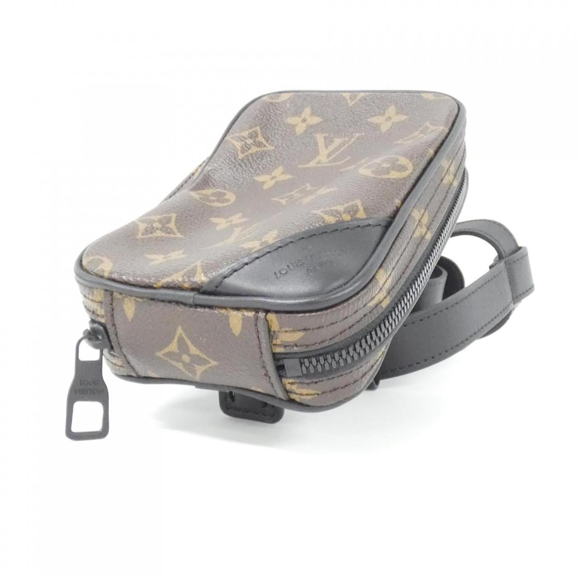 Louis Vuitton Marron Coated Canvas Shoulder Bag (Pre-Owned)