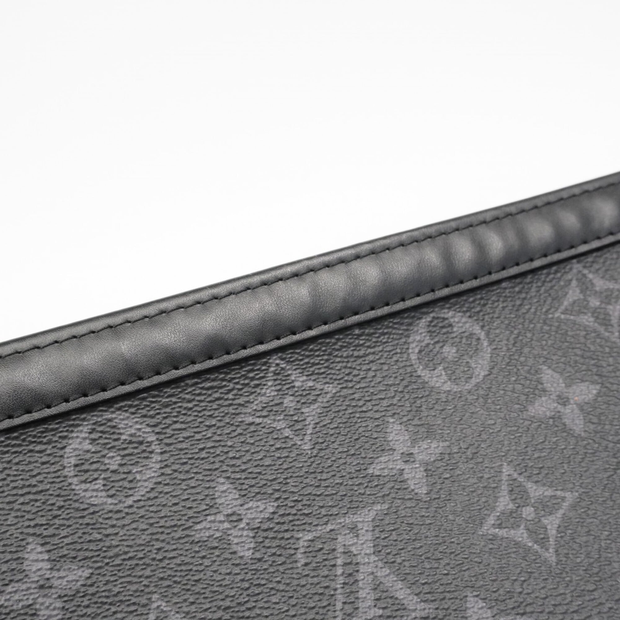 Louis Vuitton Black Clutch Bag (Pre-Owned)