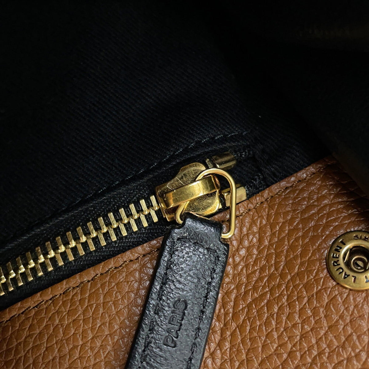 Saint Laurent Brown Leather Handbag Tote Bag (Pre-Owned)