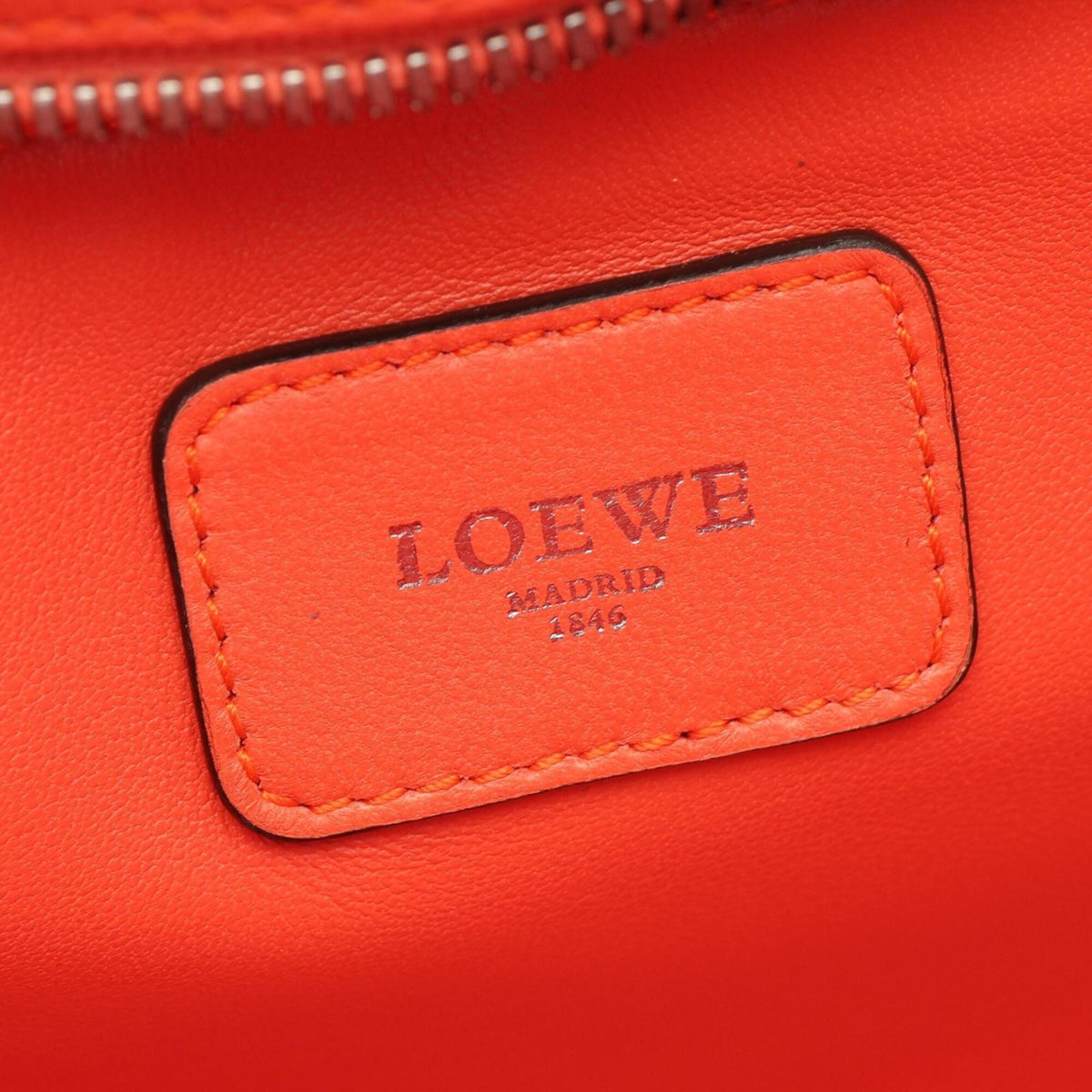 Loewe Orange Pink Red Color Leather Handbag (Pre-Owned)