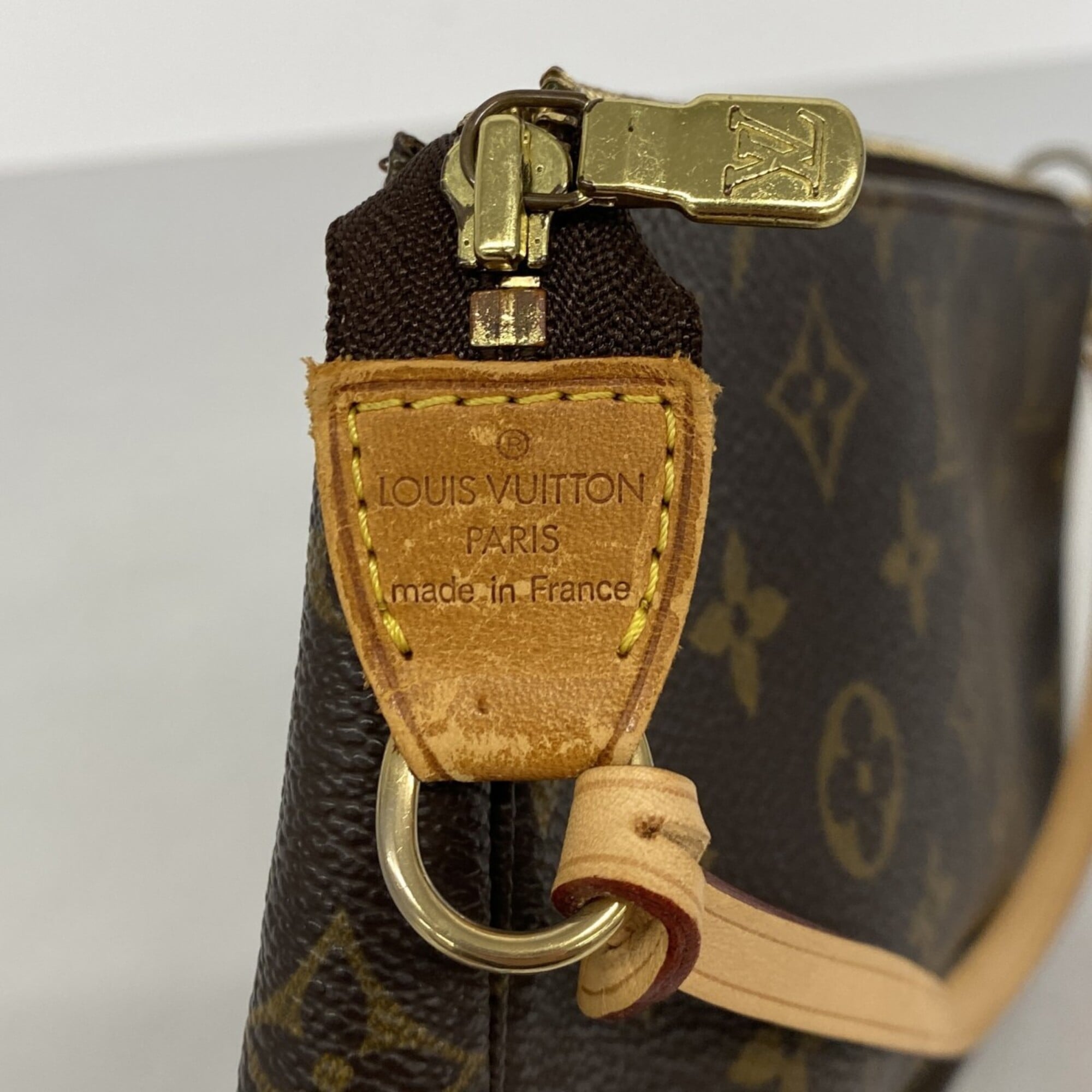 Louis Vuitton Brown Pouch (Pre-Owned)