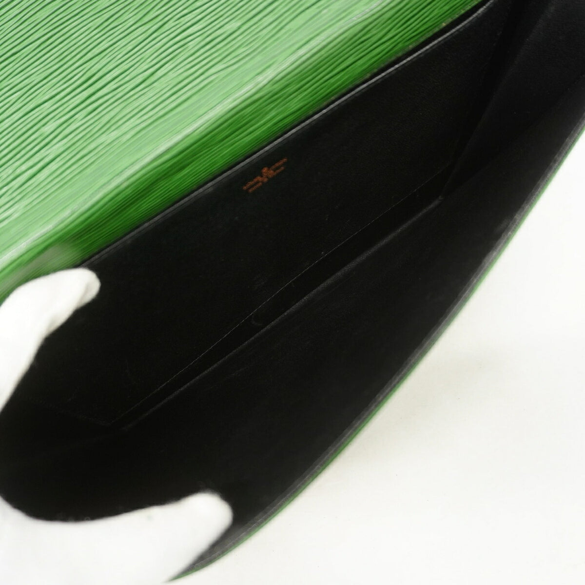 Louis Vuitton Borneo Green Clutch Bag (Pre-Owned)
