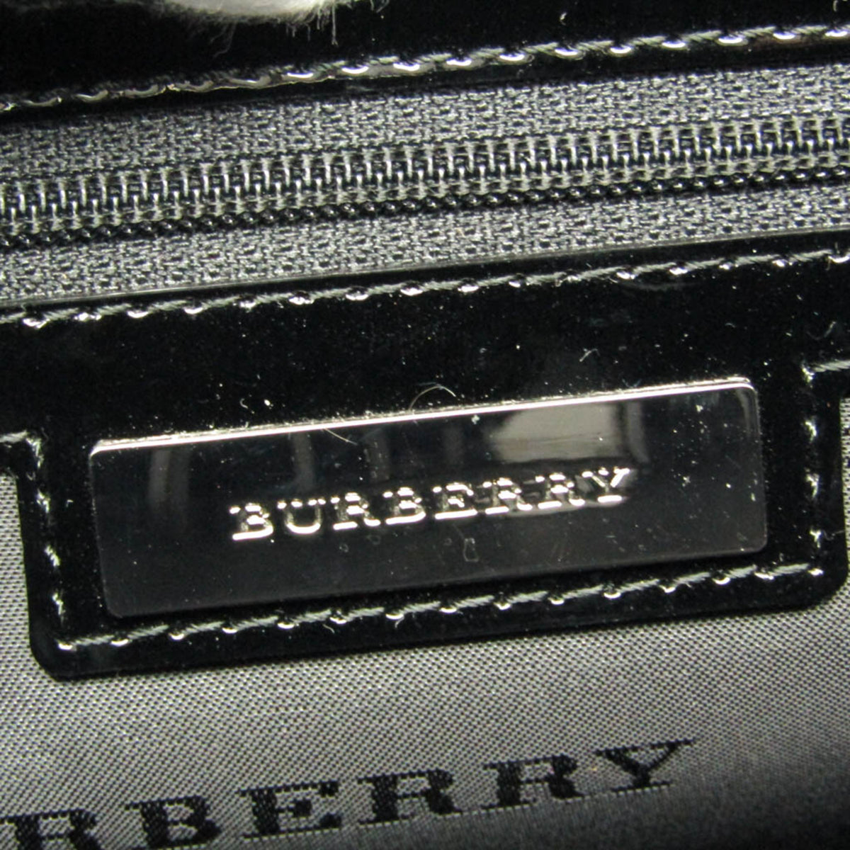 Burberry Black Patent Leather Shoulder Bag (Pre-Owned)
