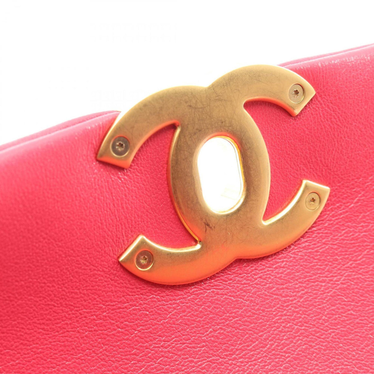 Chanel Pink Leather Handbag Shoulder Bag (Pre-Owned)