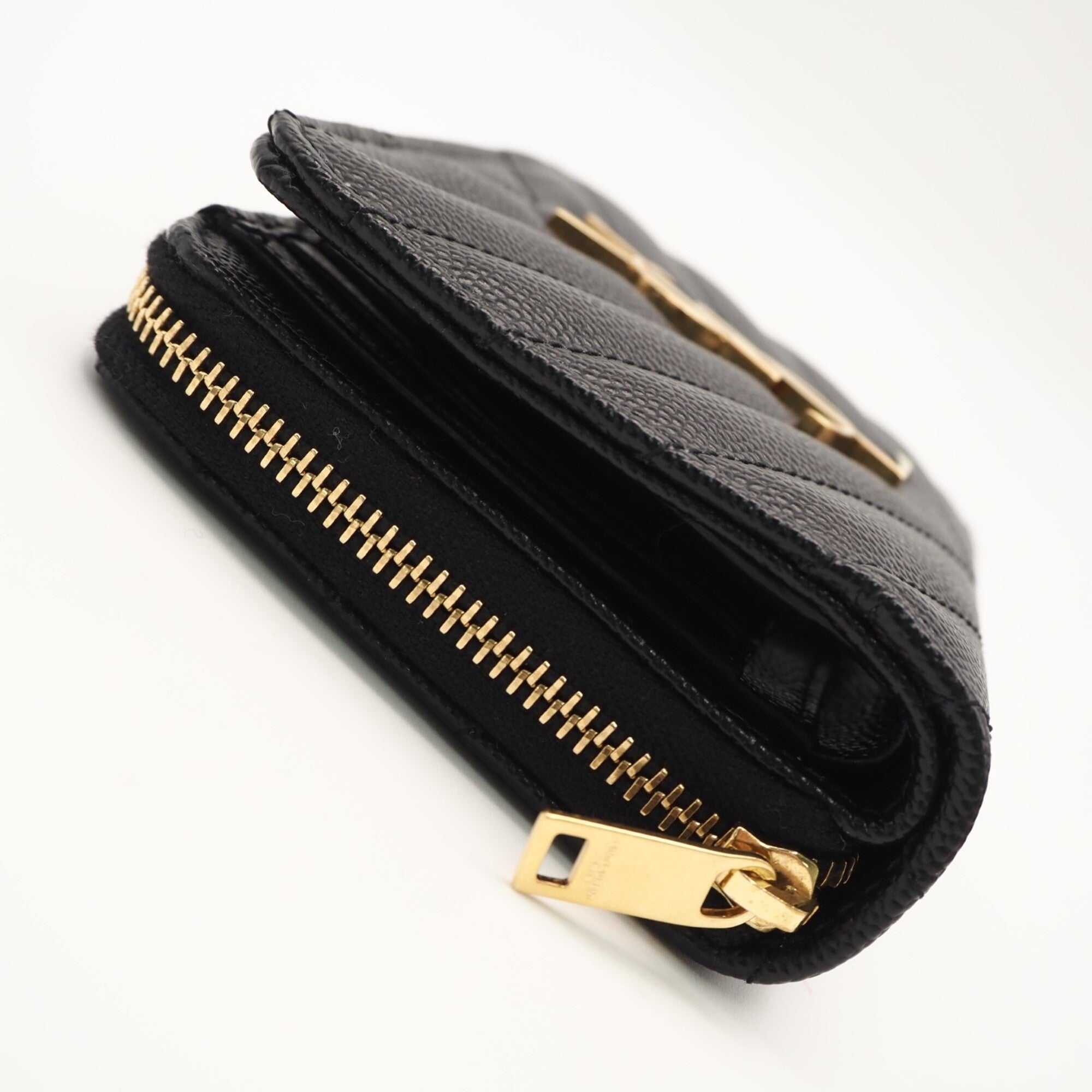 Yves Saint Laurent Black Leather Wallet (Bi-Fold) (Pre-Owned)