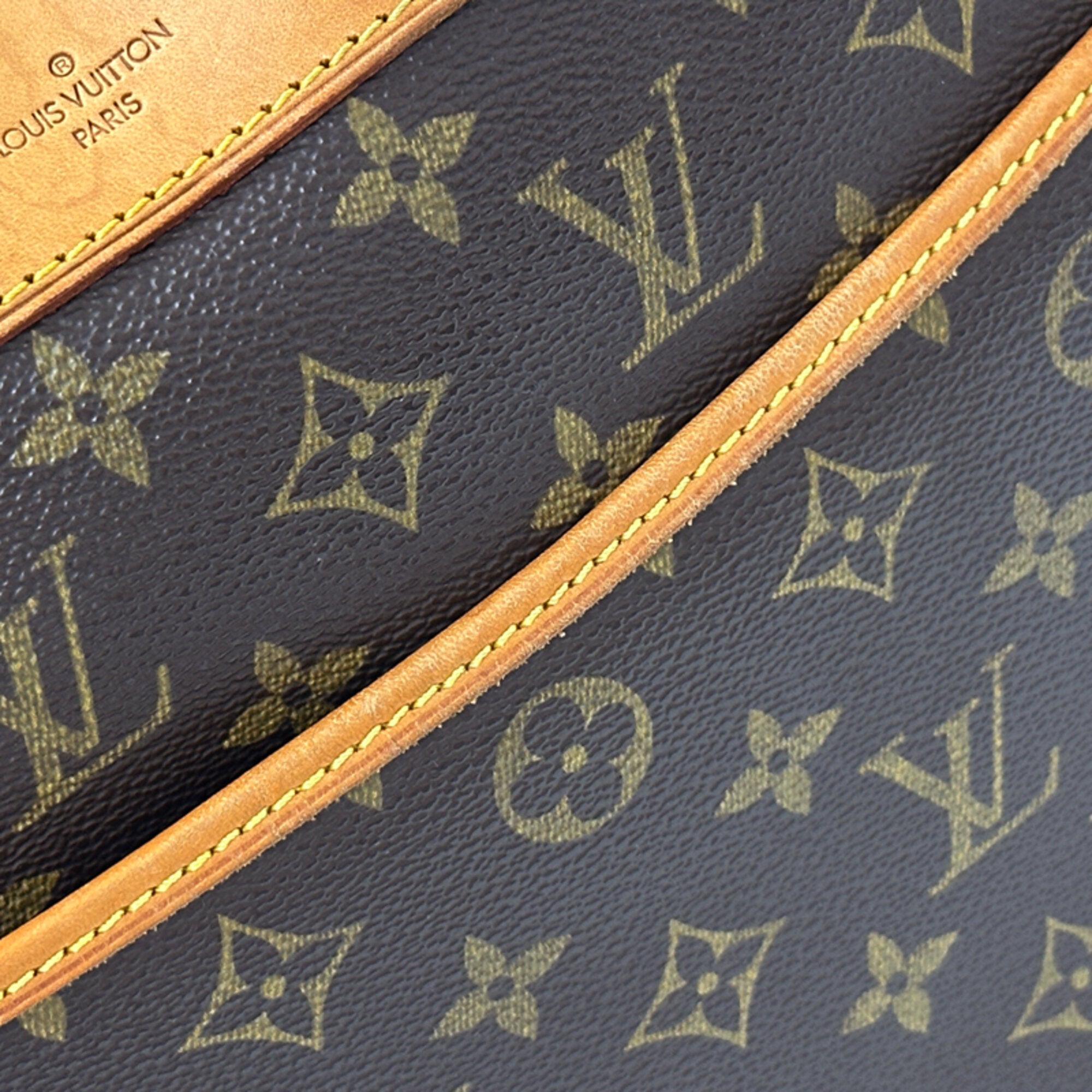Louis Vuitton Brown Monogram Canvas Handbag (Pre-Owned)