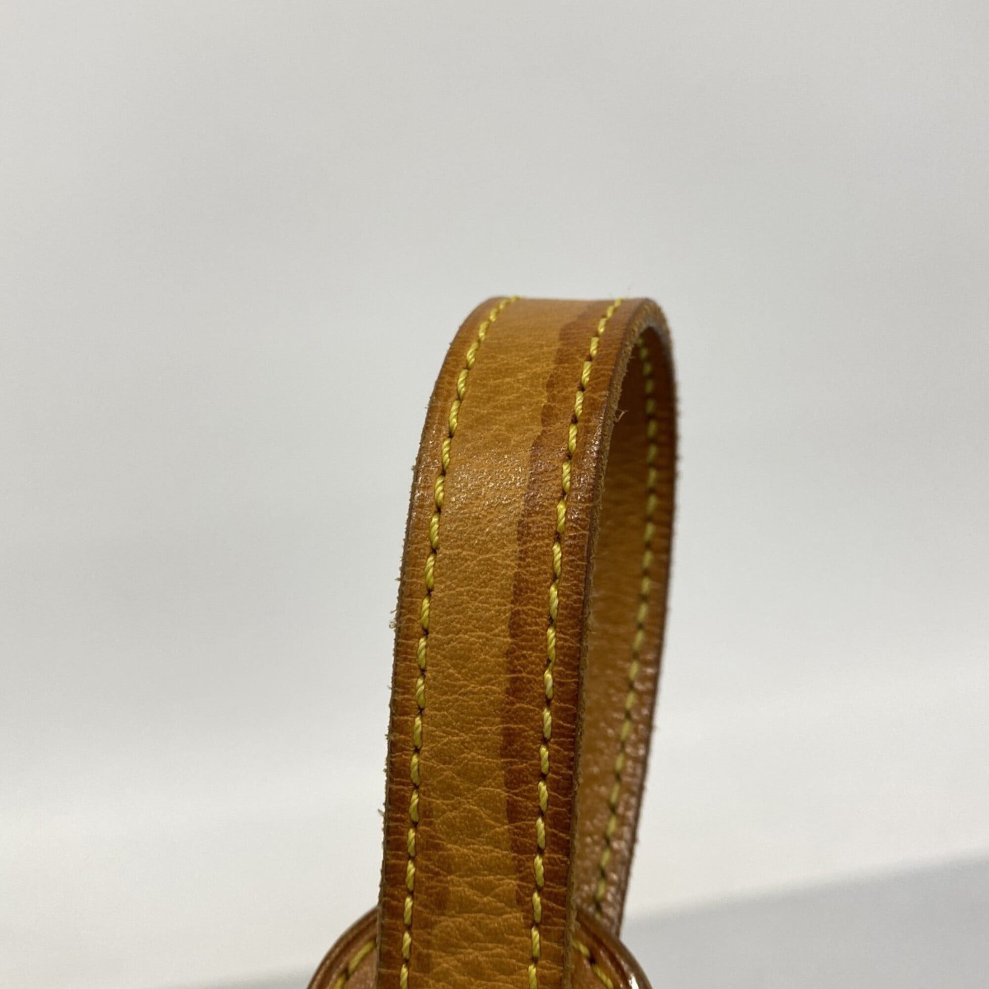 Louis Vuitton Brown Shoulder Bag (Pre-Owned)