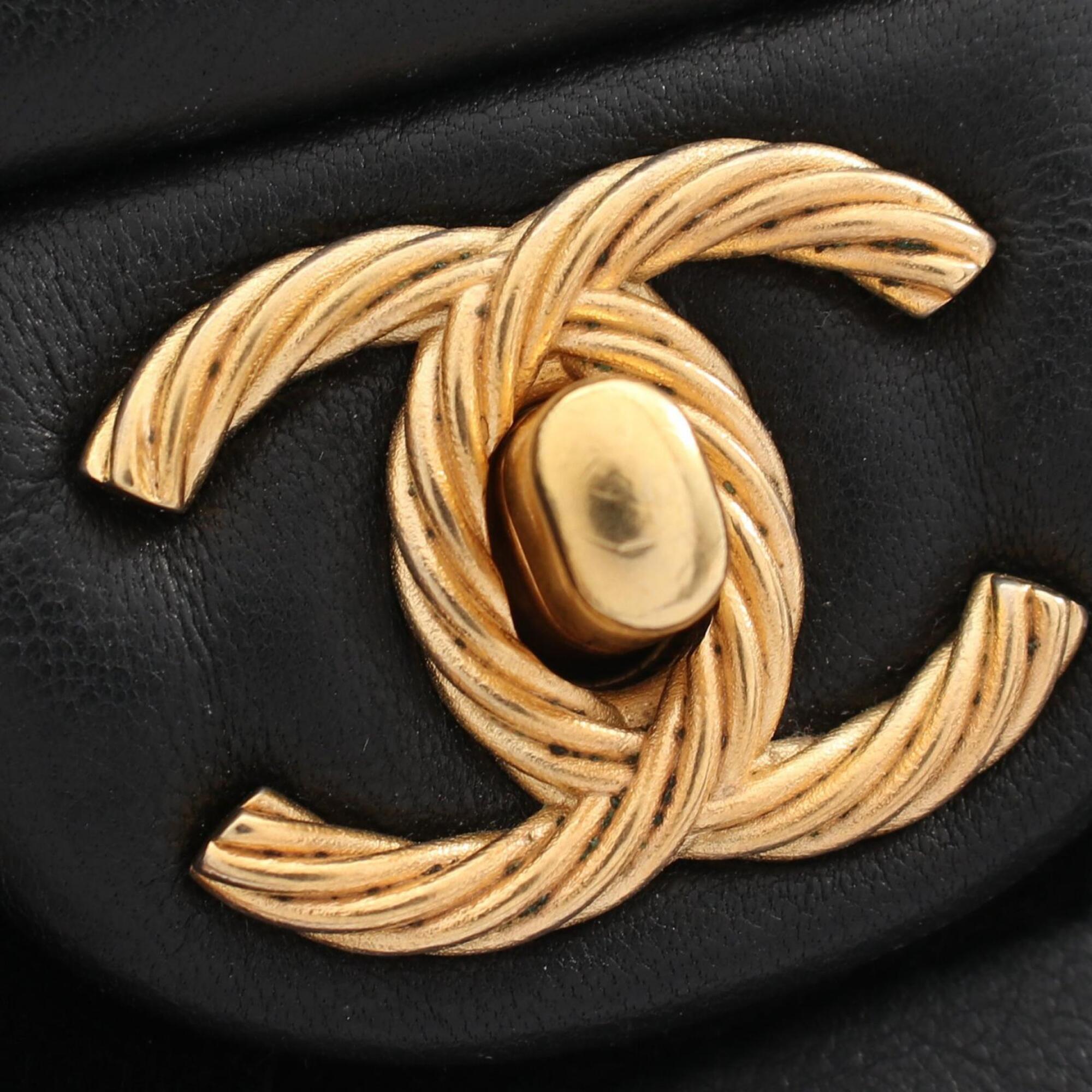 Chanel Black Leather Fabric Handbag Shoulder Bag (Pre-Owned)