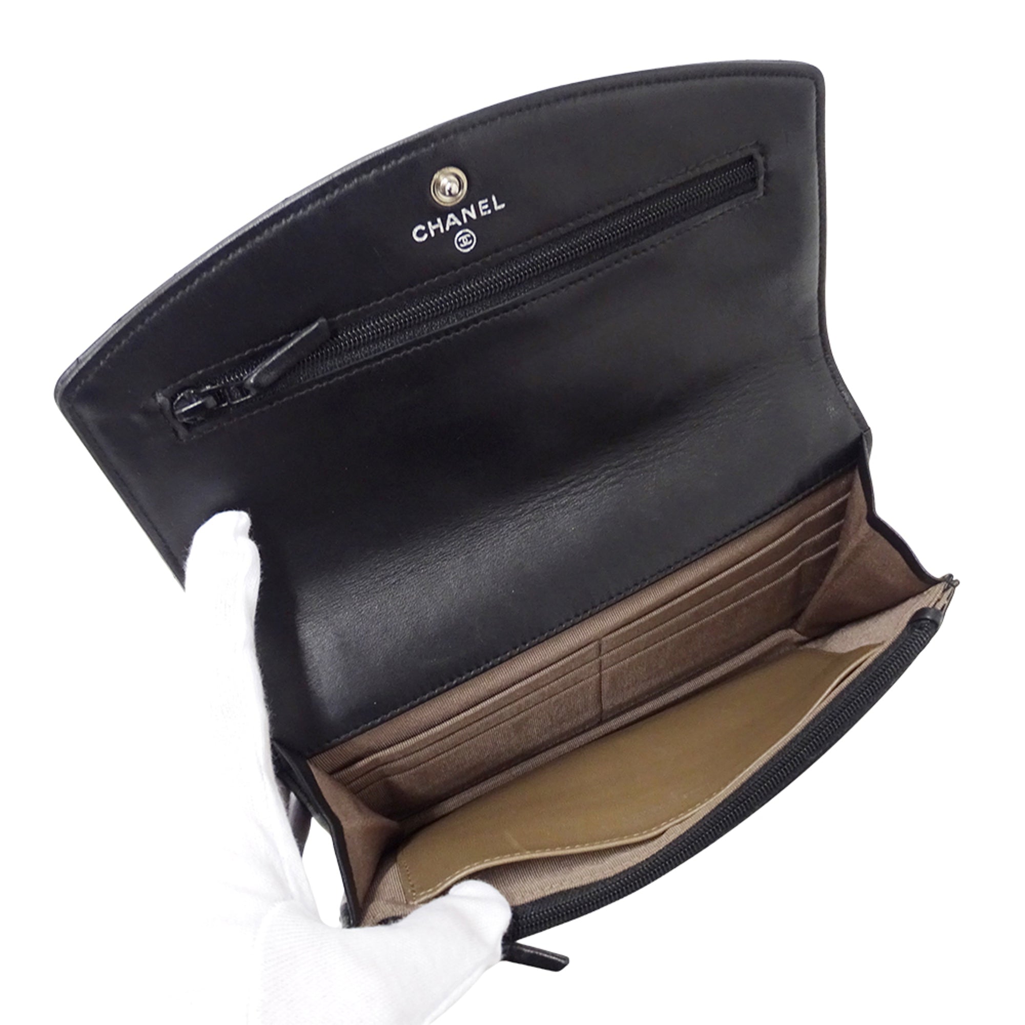 Chanel Black Leather Long Wallet (Bi-Fold) (Pre-Owned)