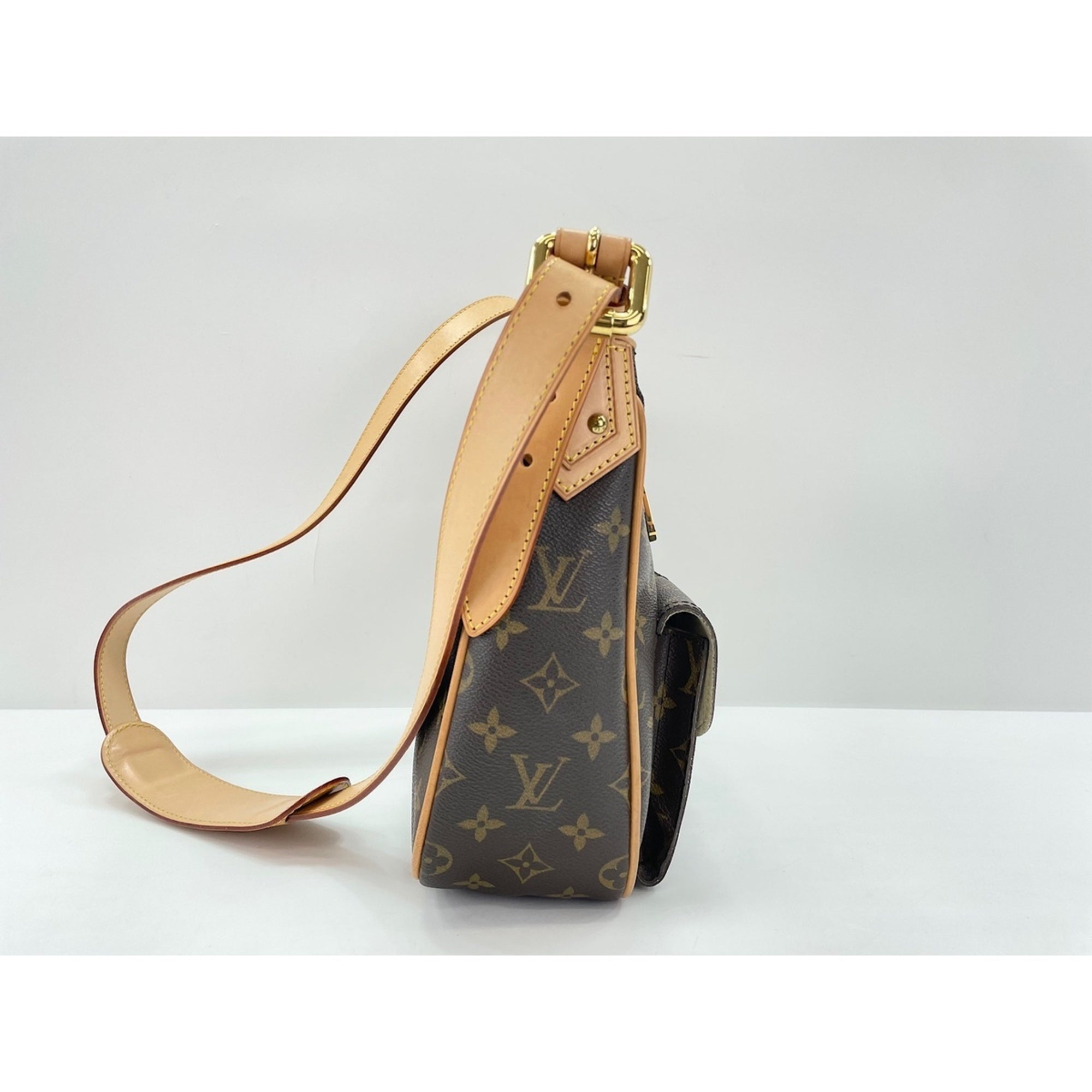 Louis Vuitton Monogram Brown Monogram Shoulder Bag (Pre-Owned)