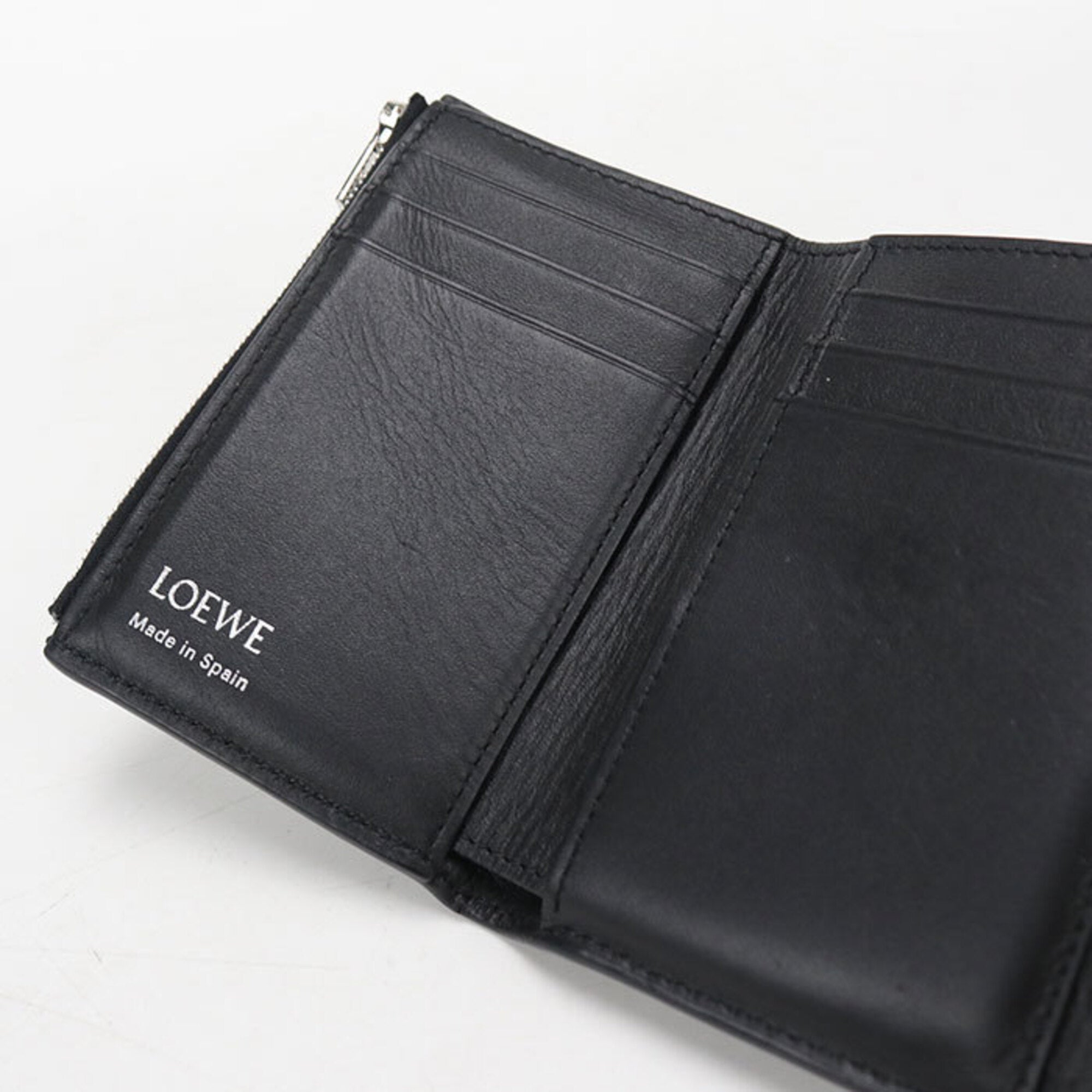 Loewe Black Wallet (Tri-Fold) (Pre-Owned)