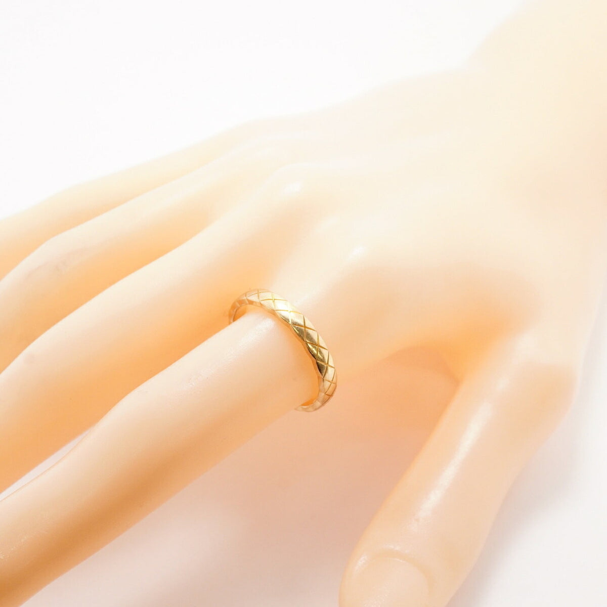 Chanel Yellow Gold (18K) Band Ring (Pre-Owned)