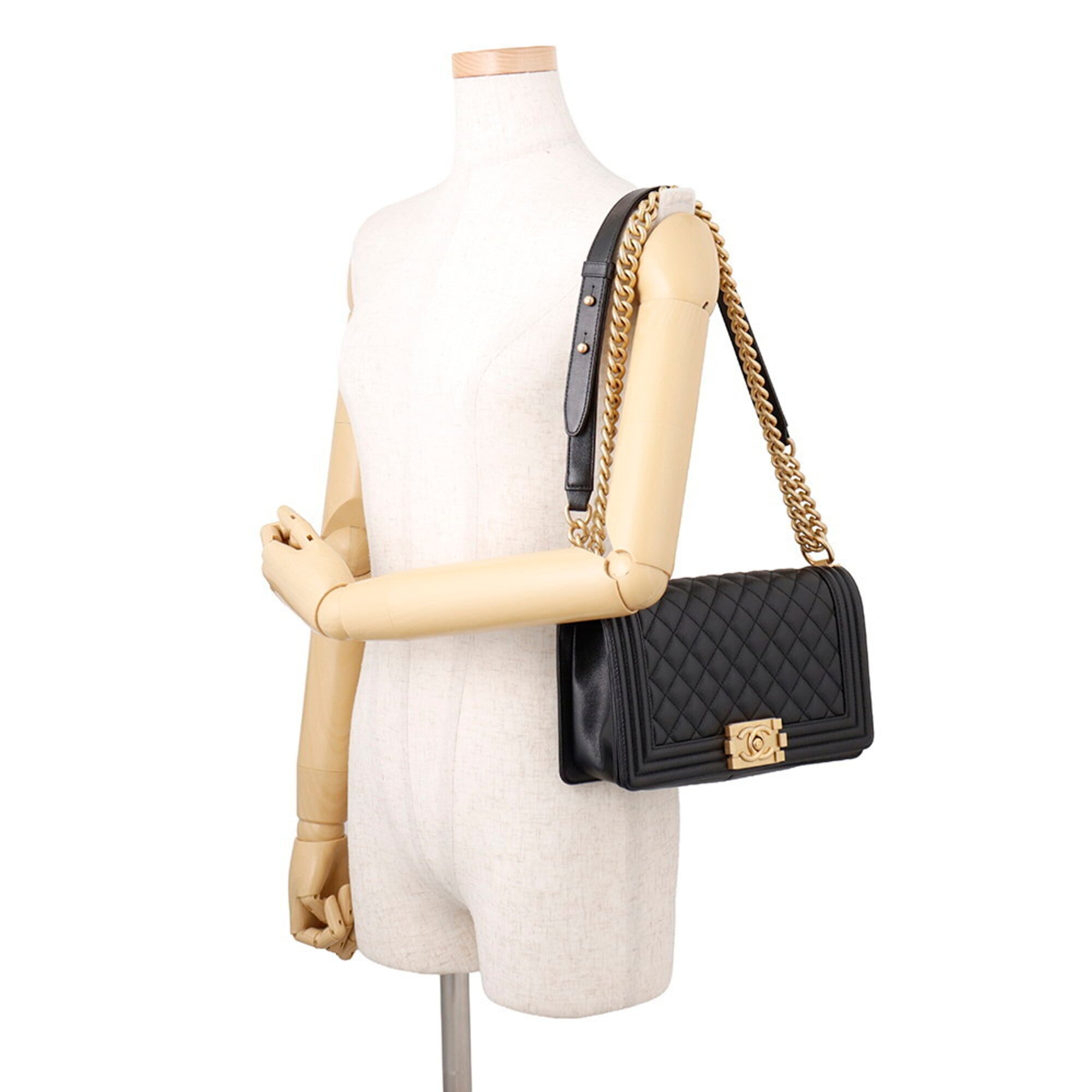Chanel Matelasse Black Grained Calfskin Handbag Shoulder Bag (Pre-Owned)