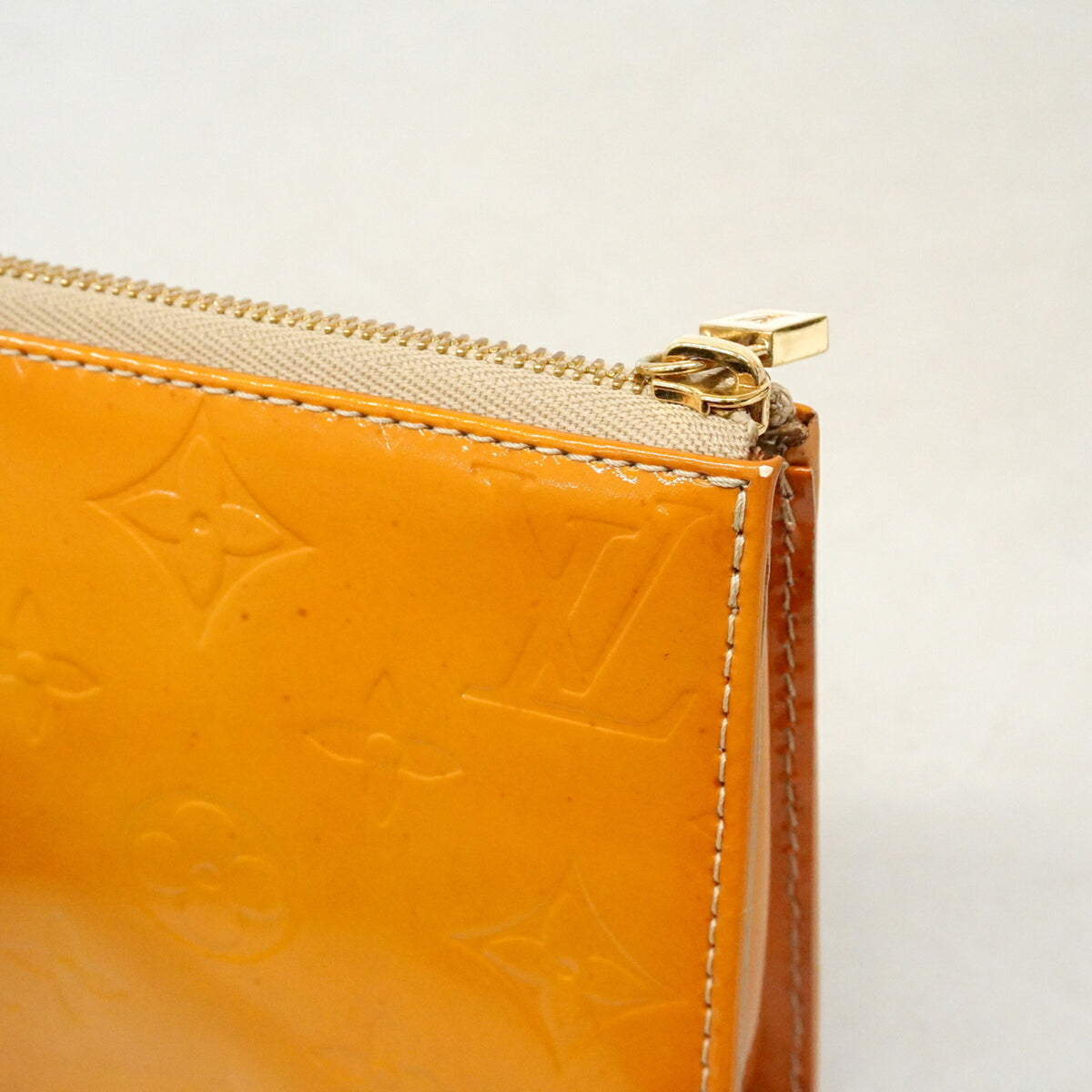 Louis Vuitton Beige Pouch (Pre-Owned)