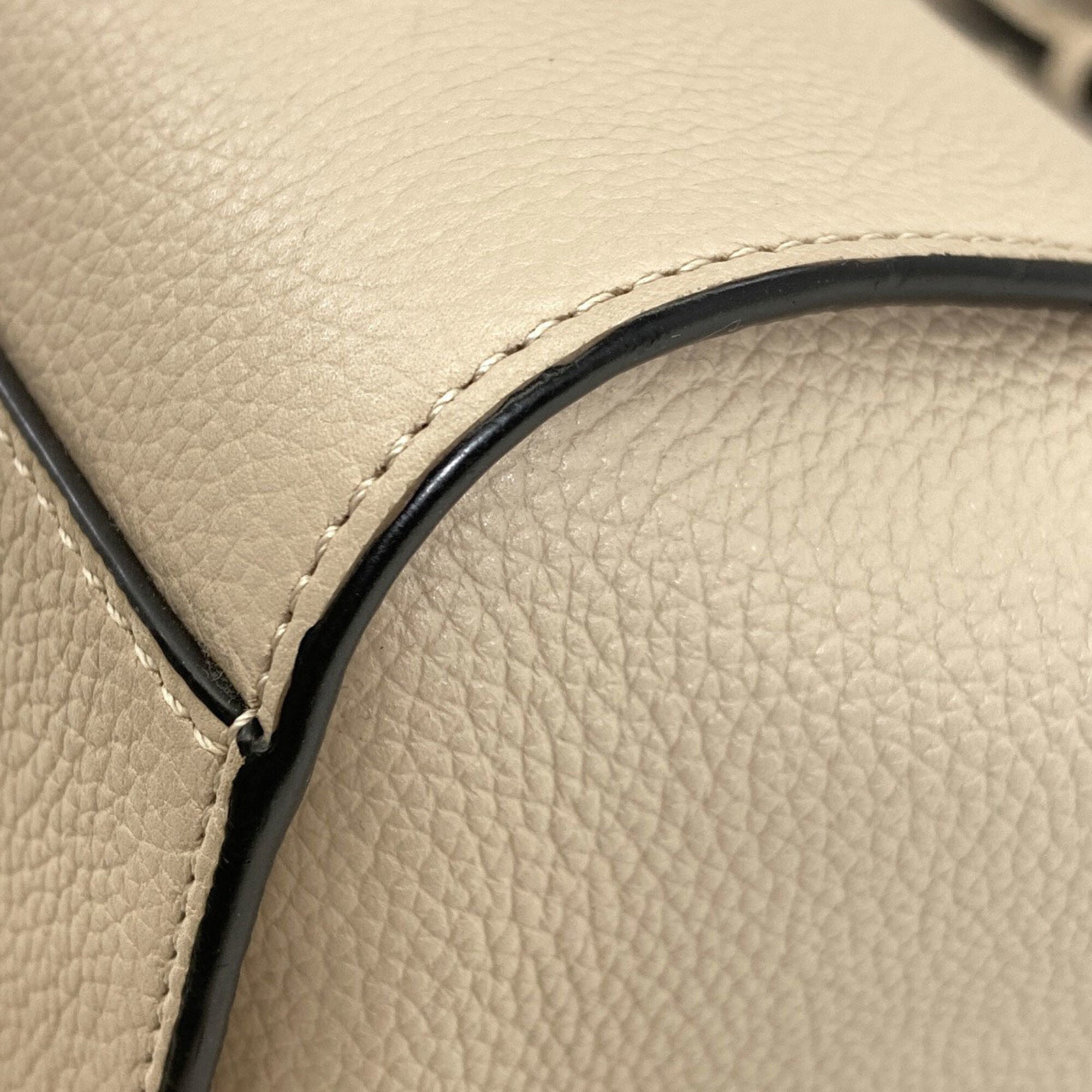 Loewe Beige Leather Handbag (Pre-Owned)