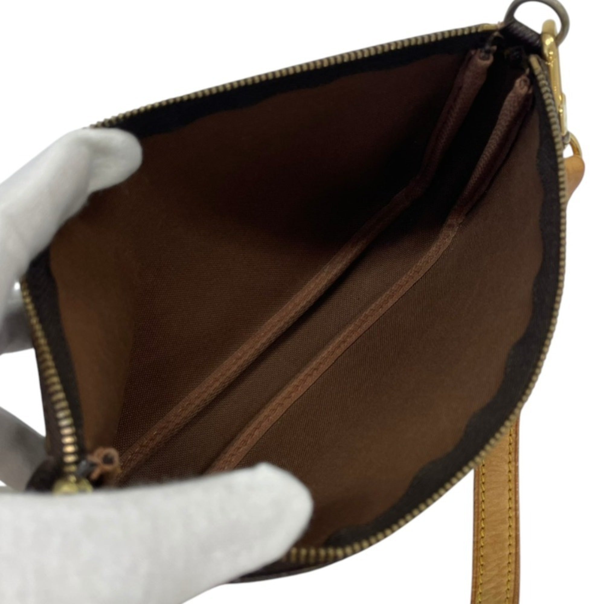 Louis Vuitton Brown Monogram Monogram Pochette Shoulder Bag (Pre-Owned)