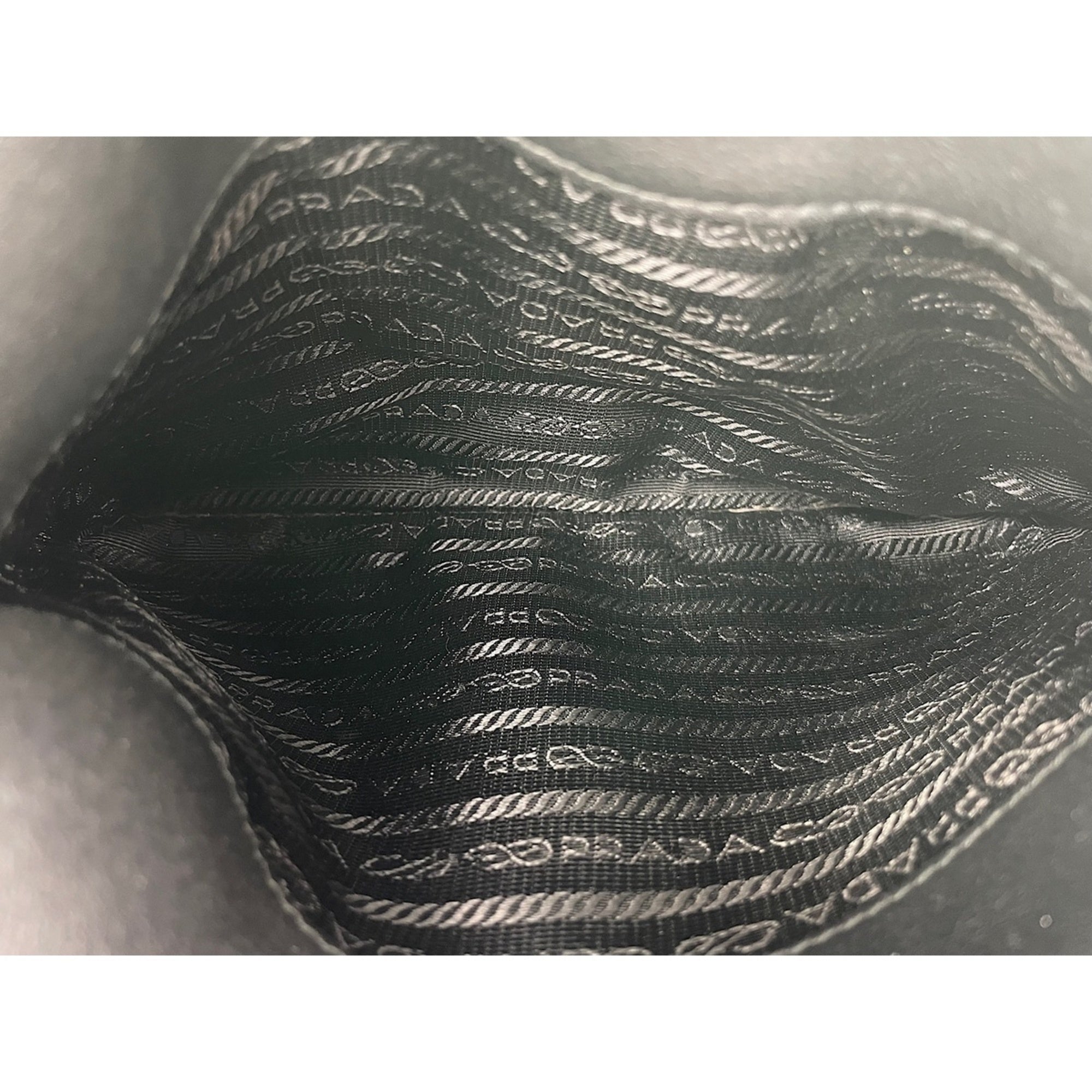 Prada Black Leather Tote Bag (Pre-Owned)
