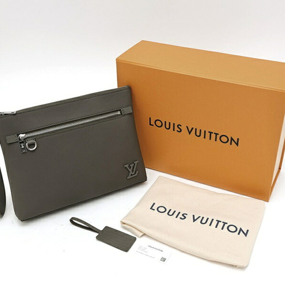 Louis Vuitton Khaki Leather Clutch Bag Pouch (Pre-Owned)