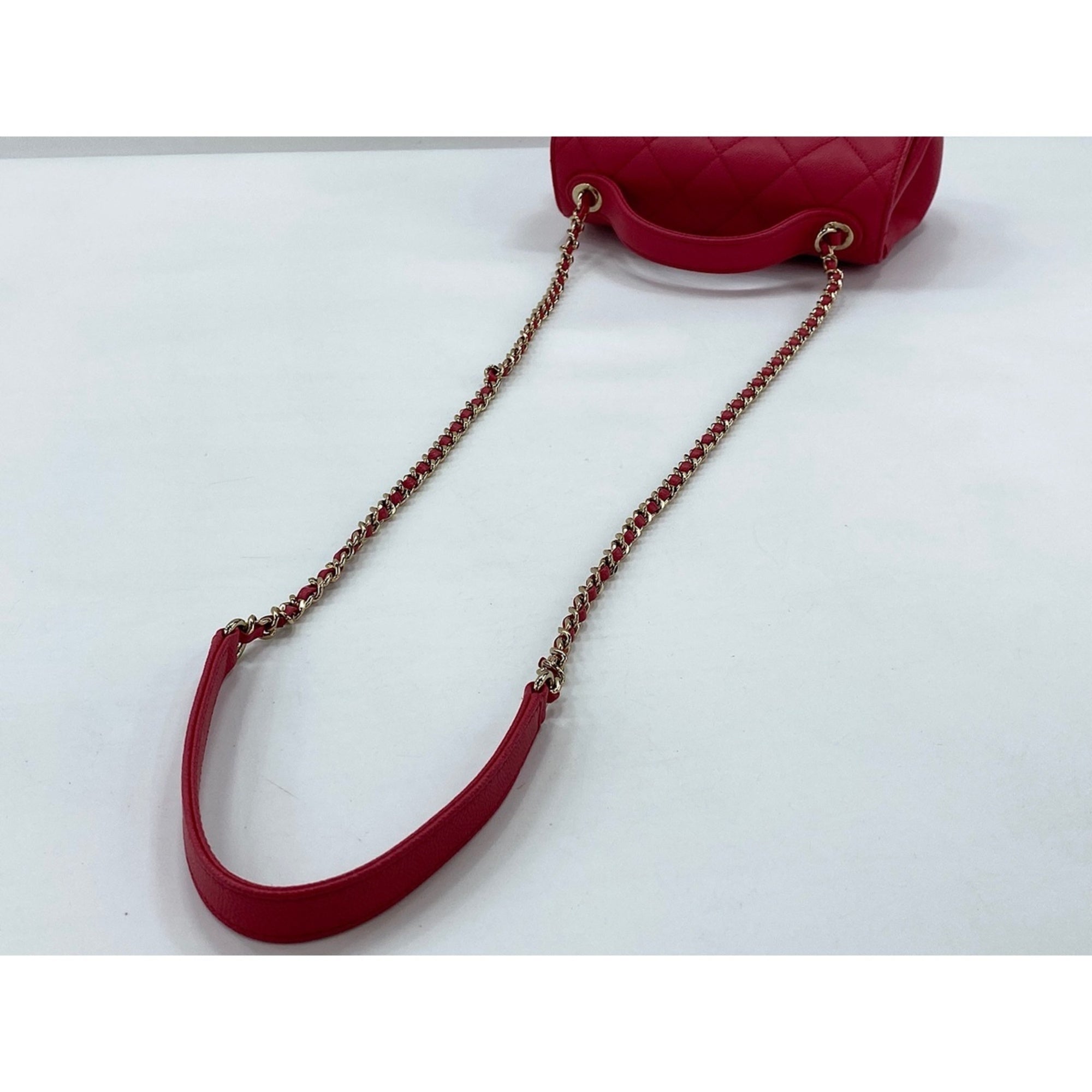 Chanel Red Color Shoulder Bag (Pre-Owned)