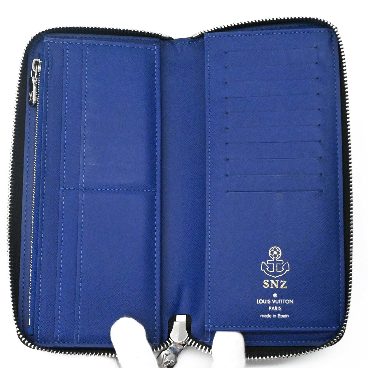 Louis Vuitton Blue Navy Canvas Coin Purse/Coin Case (Pre-Owned)