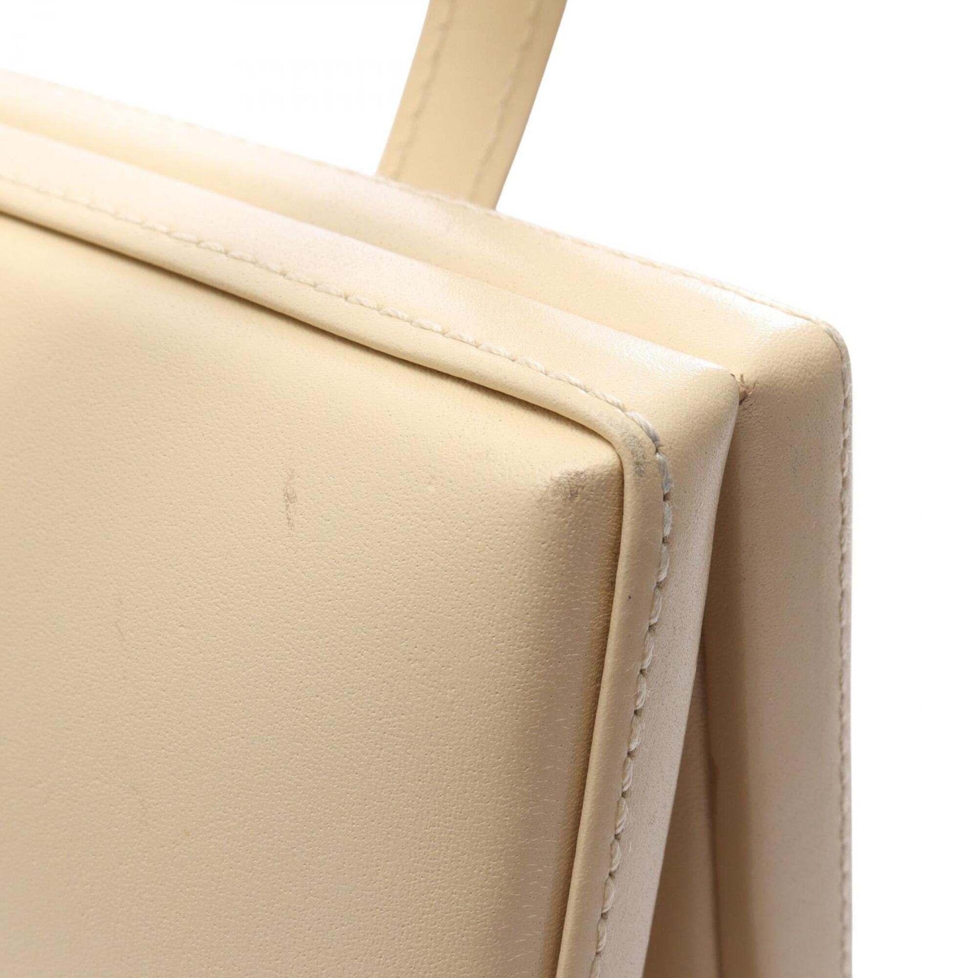 Loewe Ivory Leather Handbag (Pre-Owned)