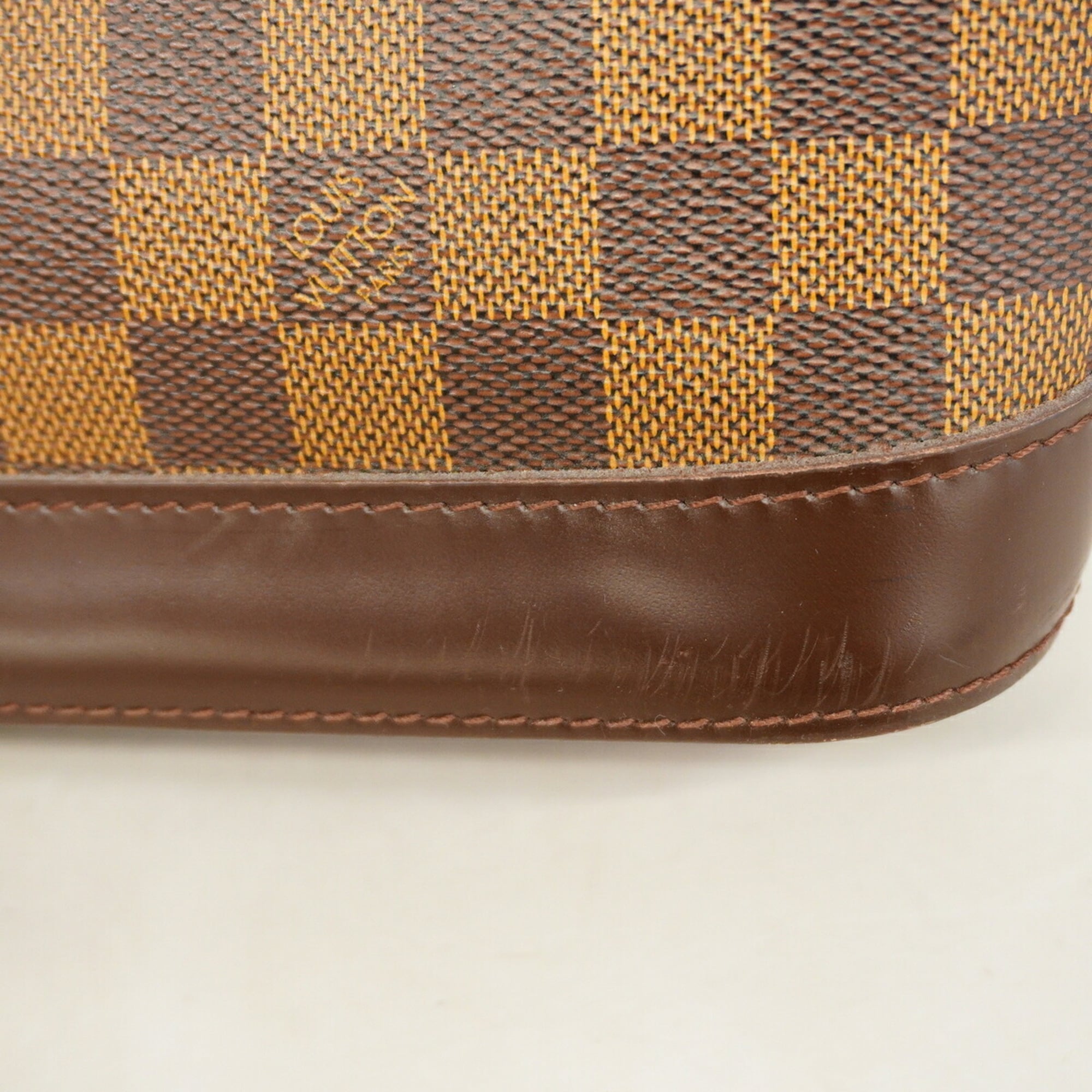 Louis Vuitton Ebene Handbag (Pre-Owned)