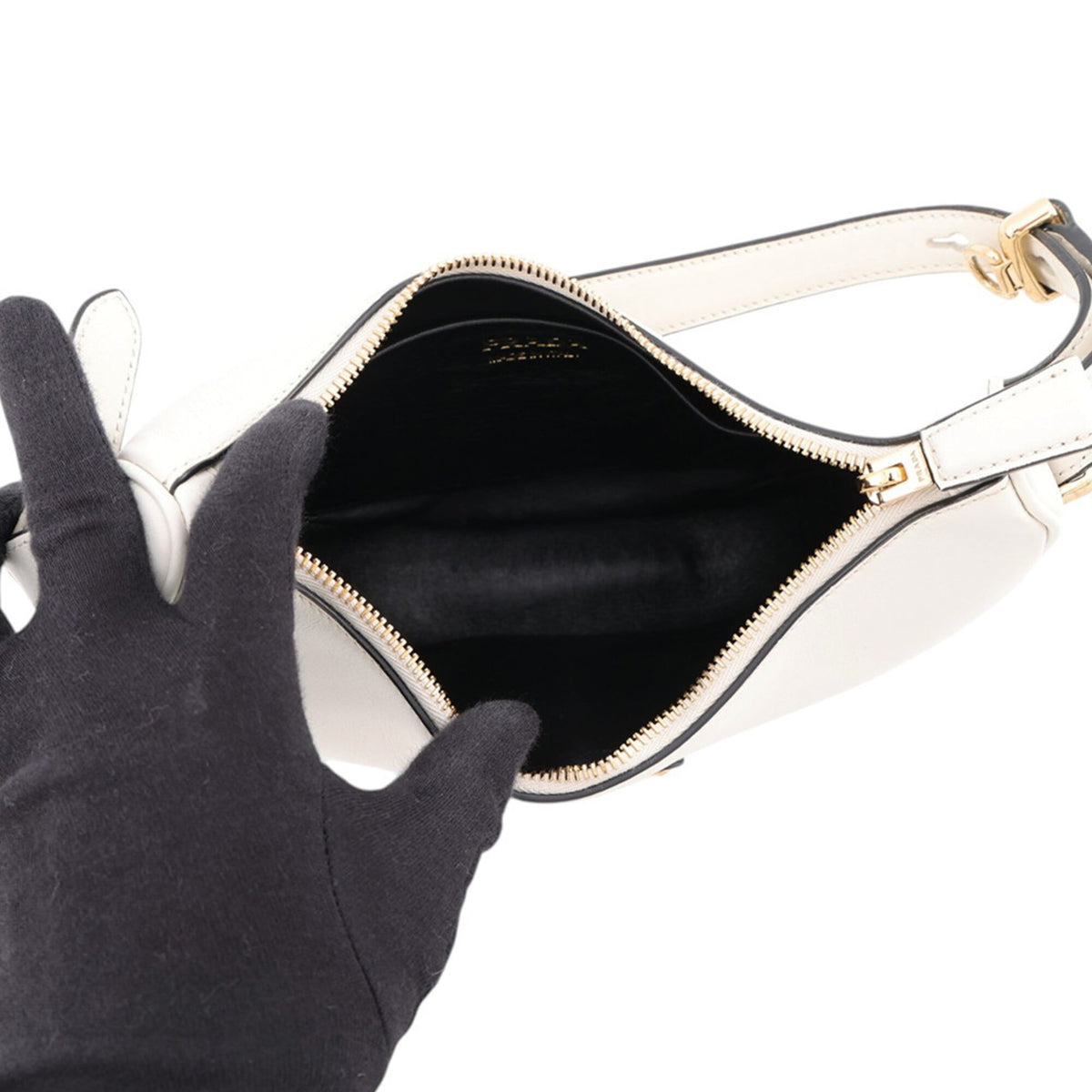 Prada White Leather Handbag Shoulder Bag (Pre-Owned)