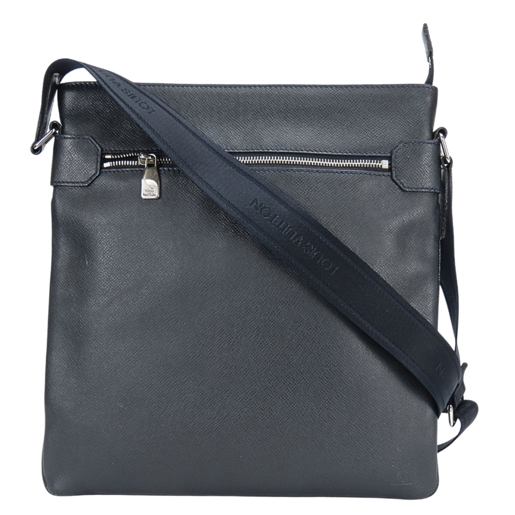 Louis Vuitton Dark Navy Taiga Leather Shoulder Bag (Pre-Owned)