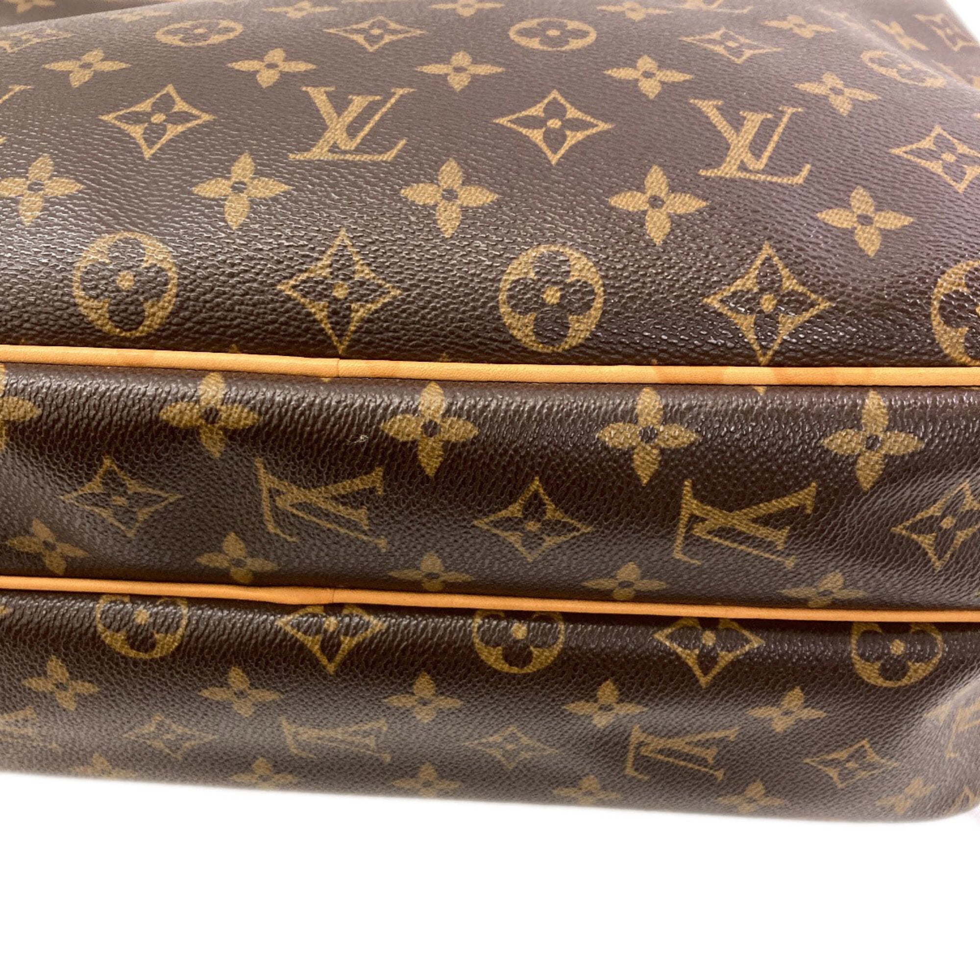 Louis Vuitton Monogram Monogram Shoulder Bag (Pre-Owned)