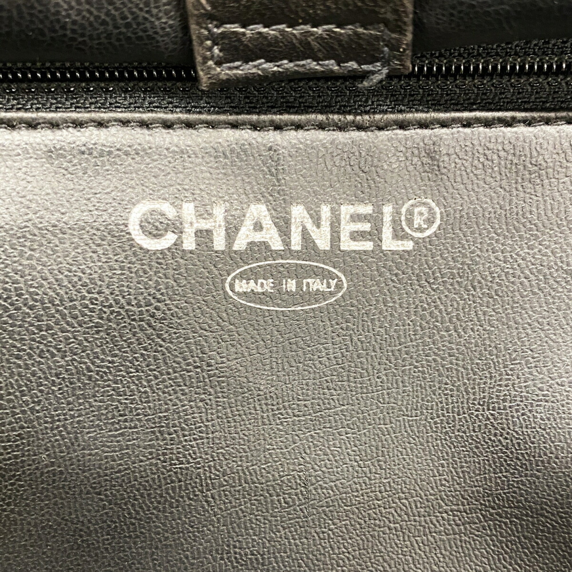 Chanel Black Patent Leather Vanity Bag (Pre-Owned)