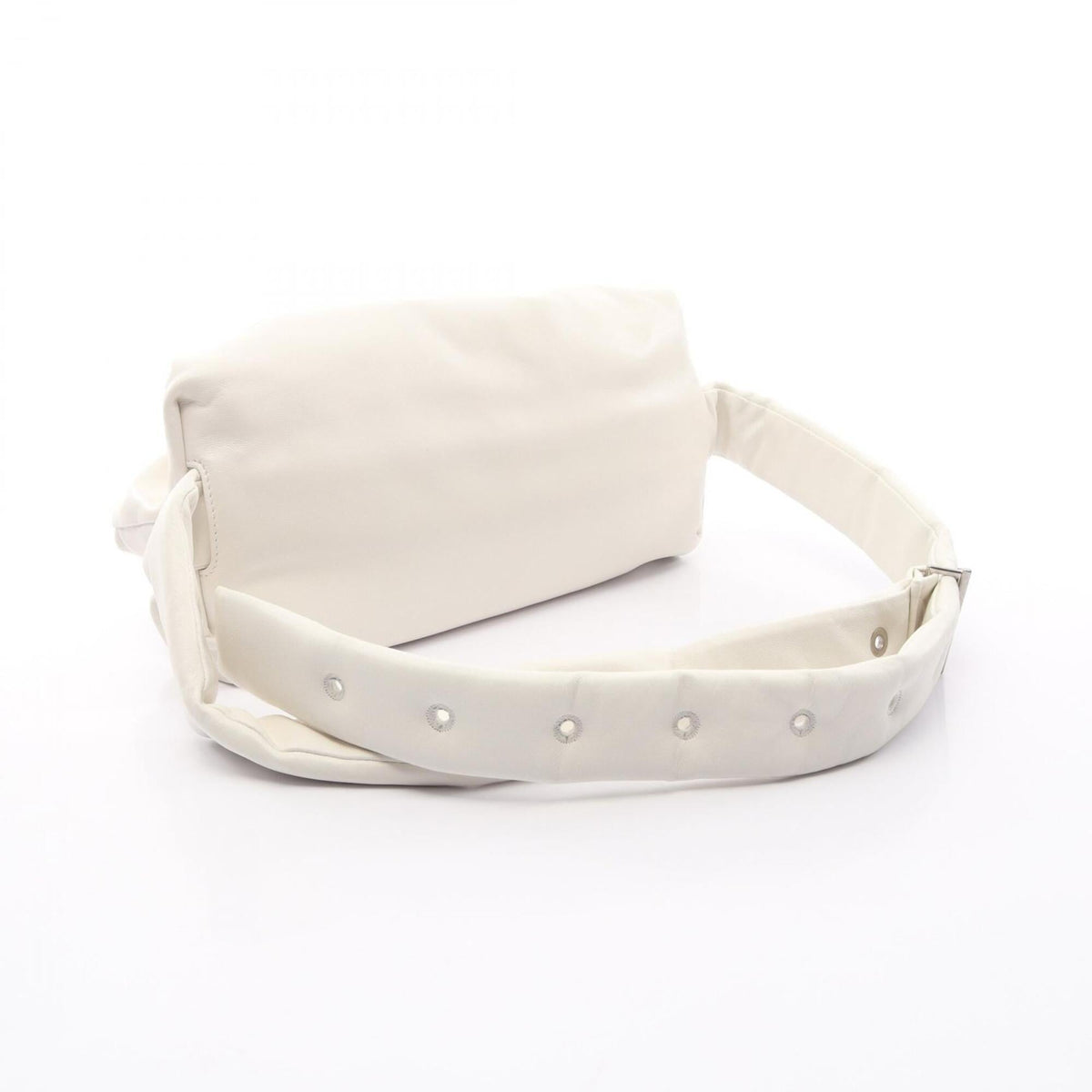 Bottega Veneta White Leather Fanny Pack Handbag Pouch (Pre-Owned)