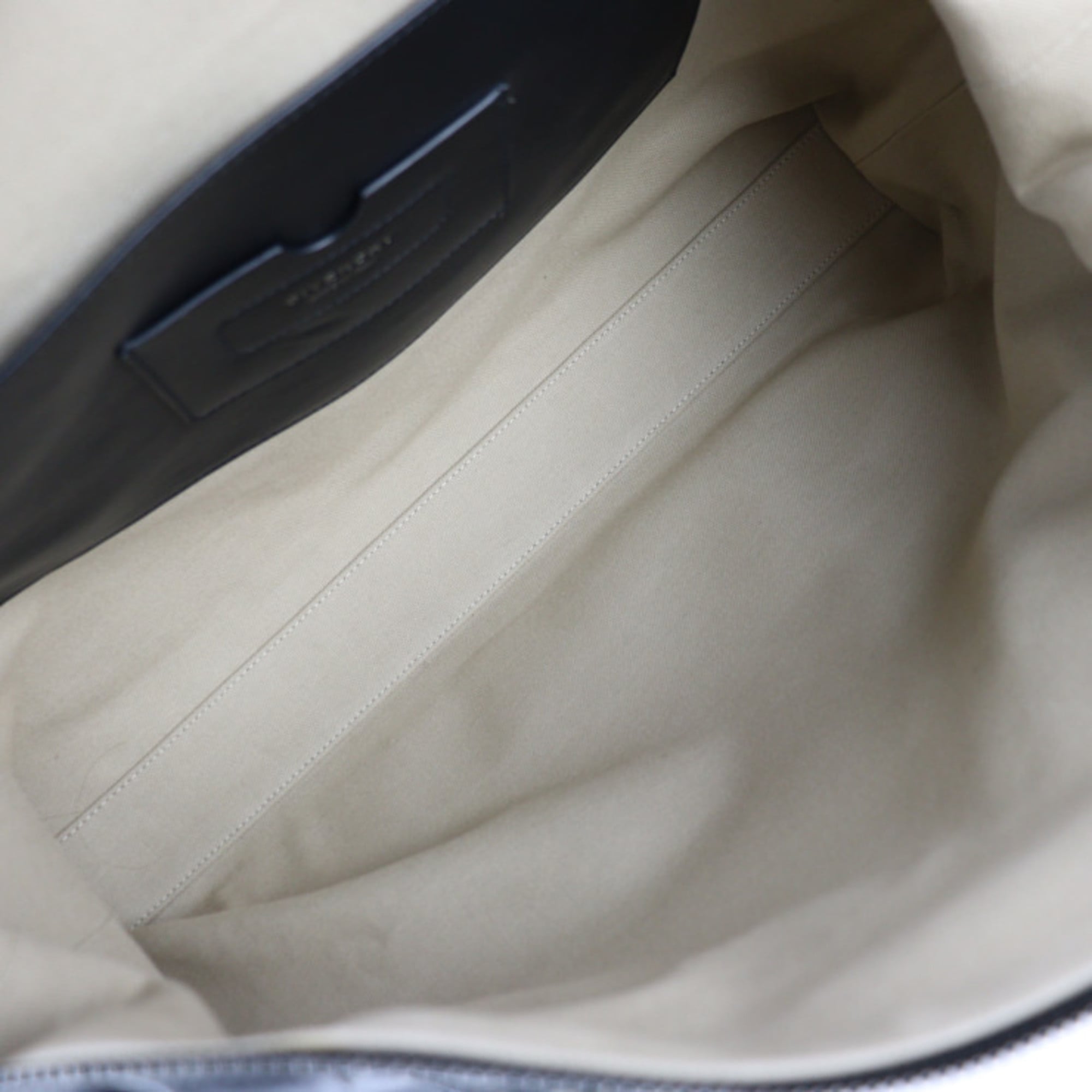 Givenchy Black White Leather Handbag Shoulder Bag Tote Bag (Pre-Owned)
