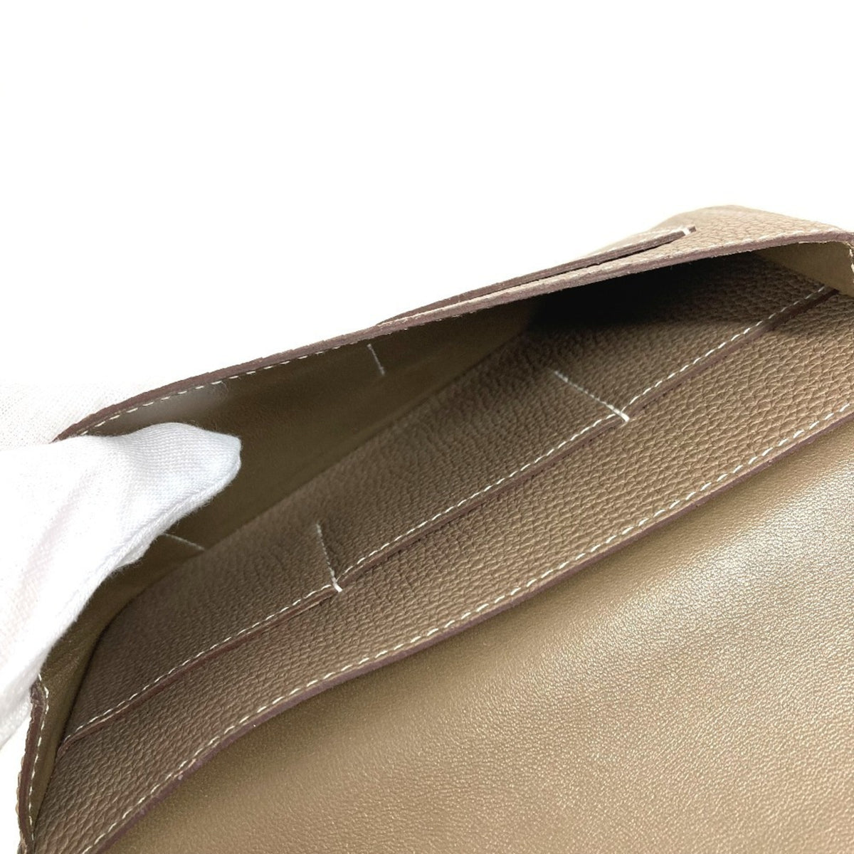 Hermes Etoupe Gray Gray Togo Leather Long Wallet (Bi-Fold) (Pre-Owned)