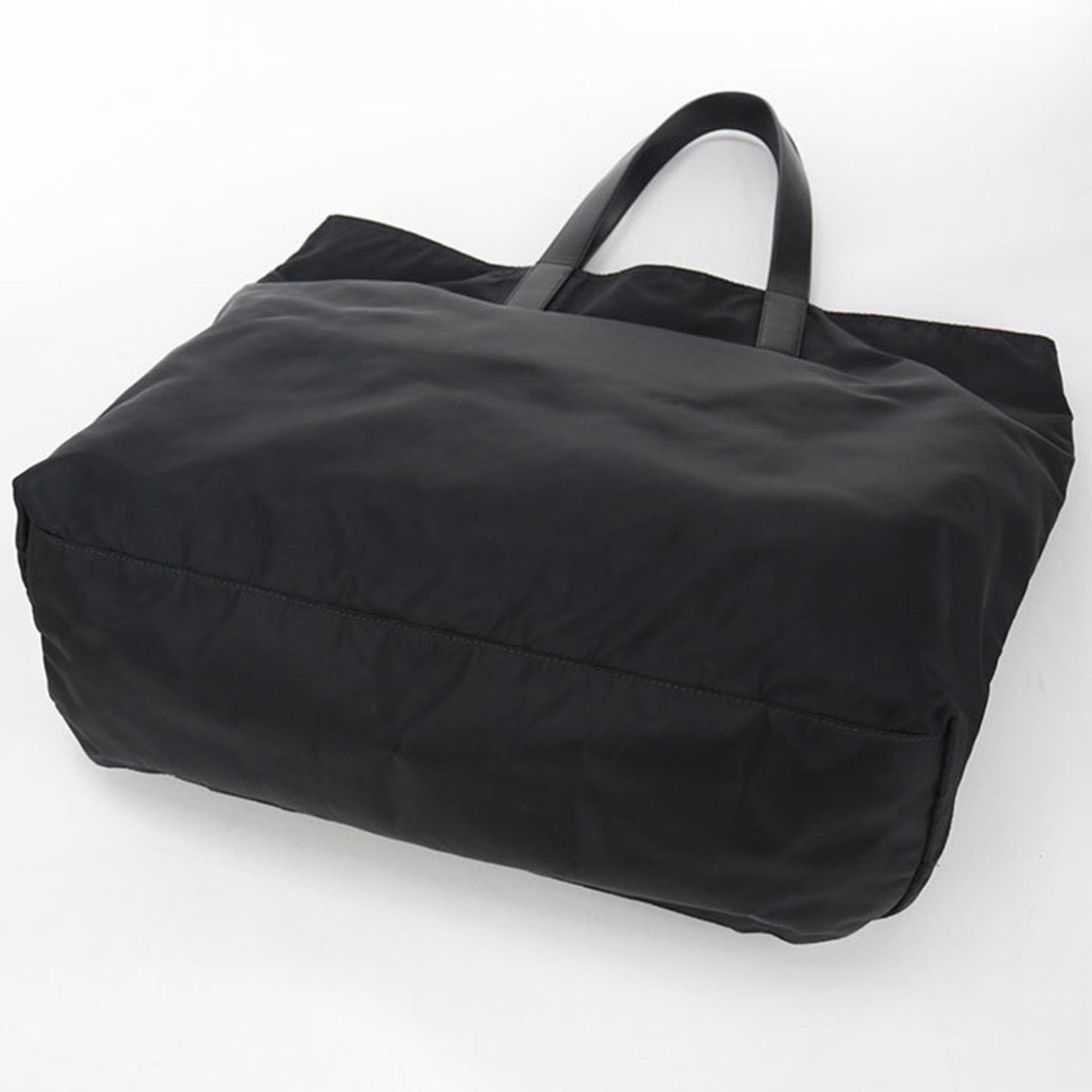 Prada Black Nylon Tote Bag (Pre-Owned)
