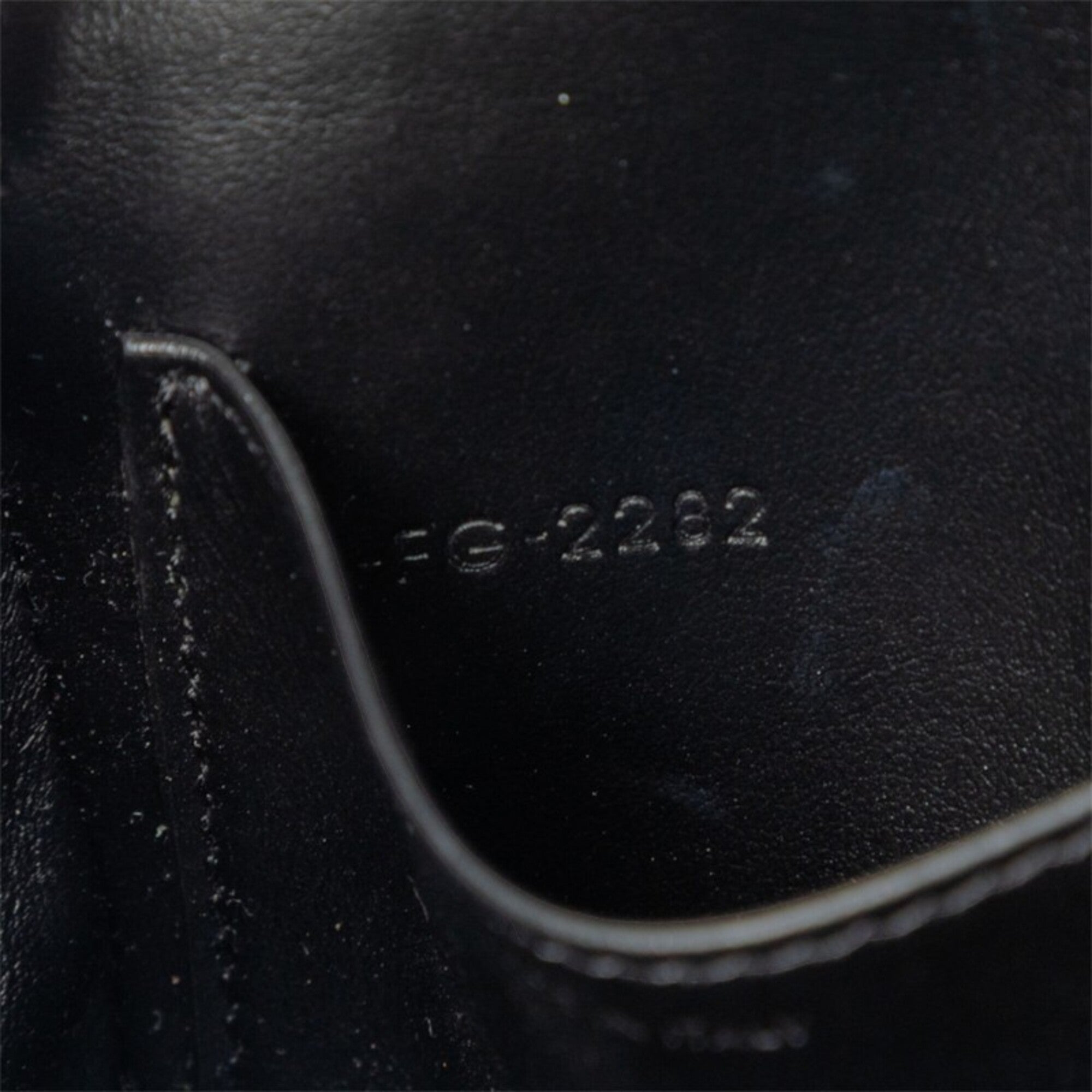Celine Black Leather Shoulder Bag (Pre-Owned)