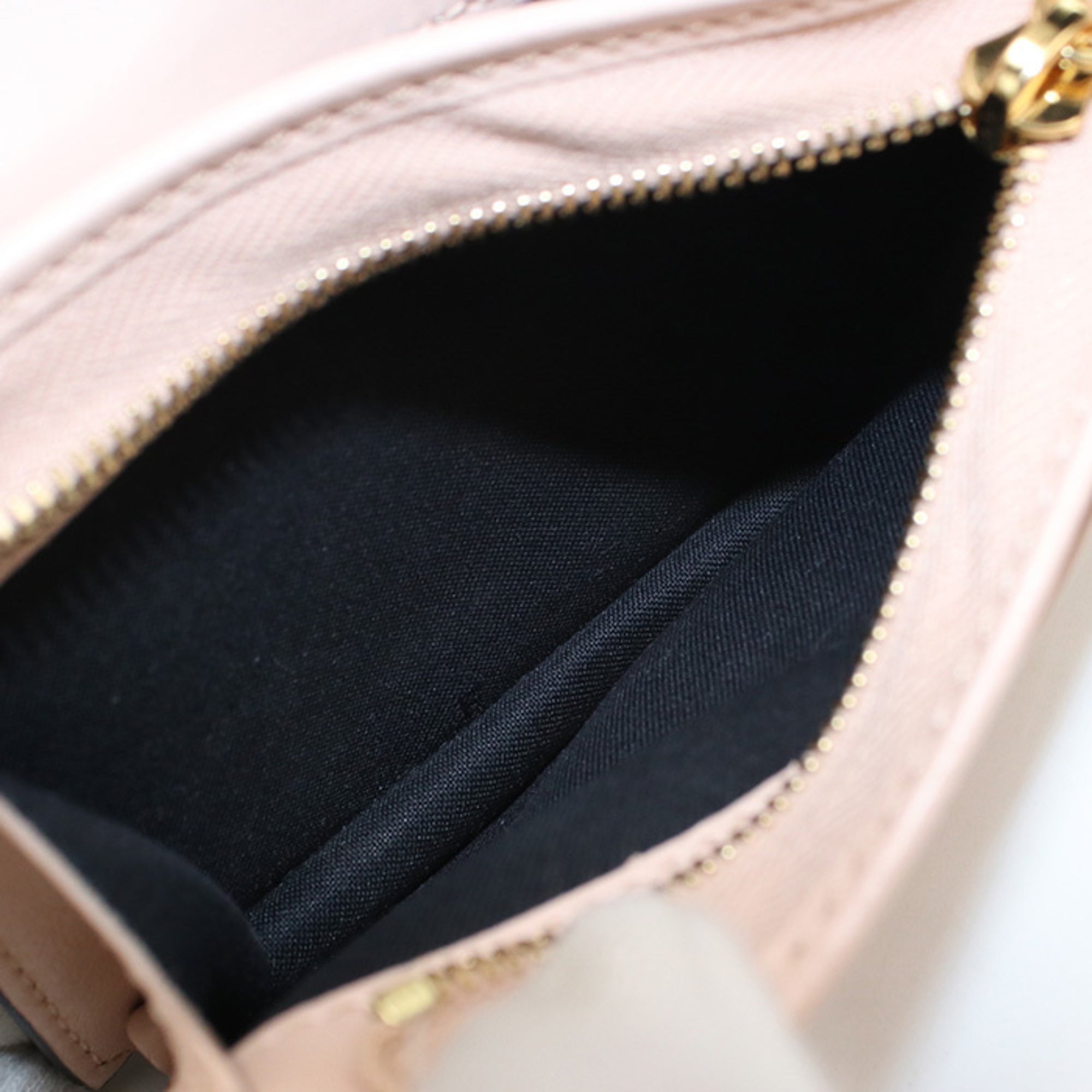 Fendi Pink Leather Wallet (Bi-Fold) (Pre-Owned)