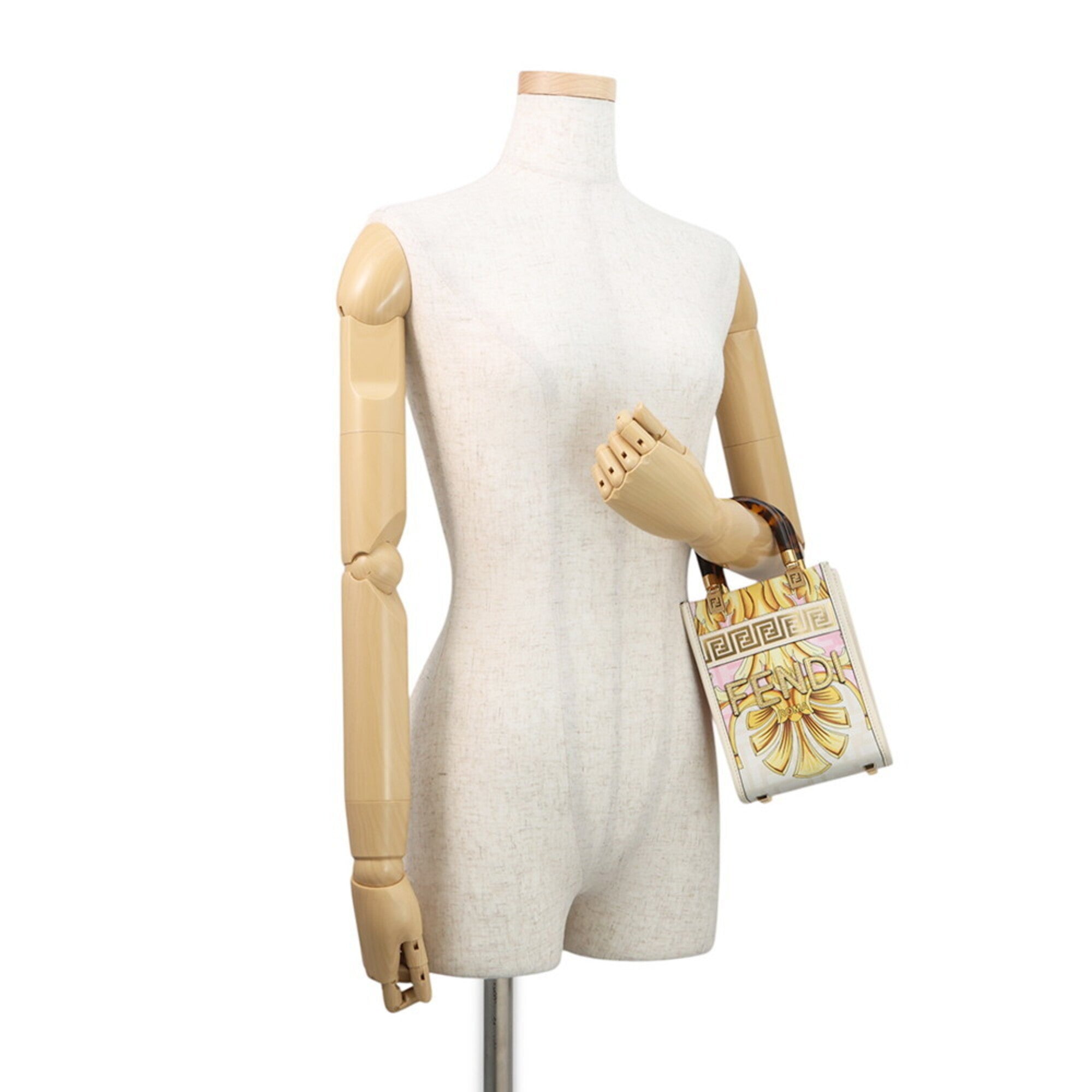 Fendi White Yellow Leather Handbag Shoulder Bag (Pre-Owned)